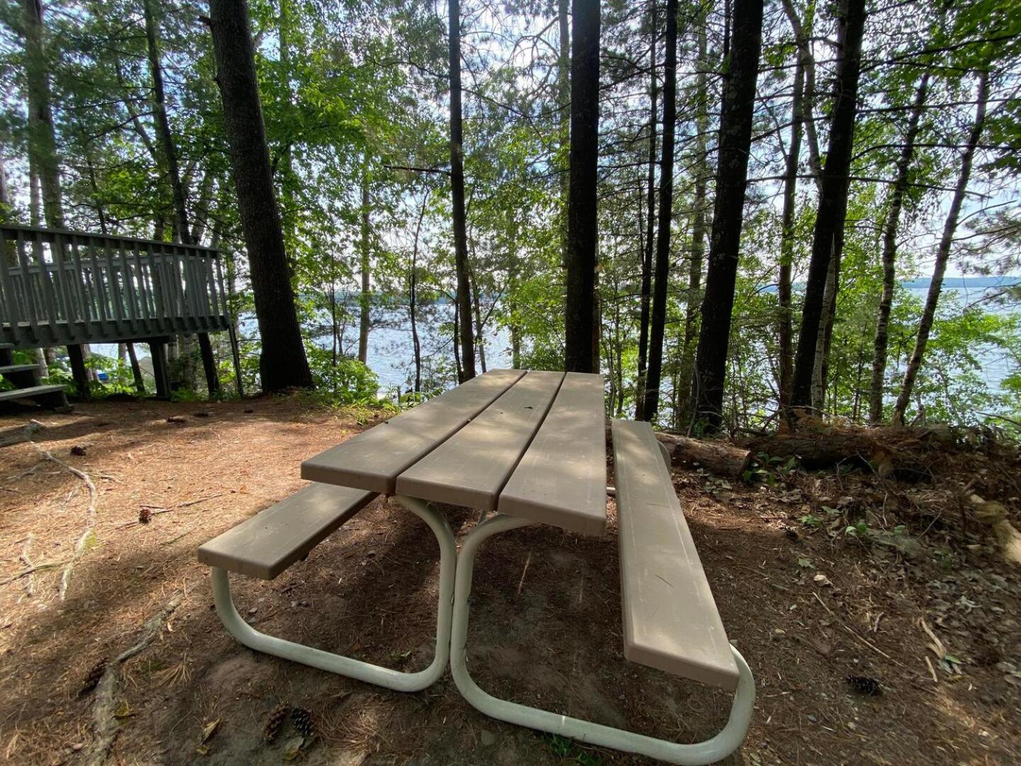 Lincolnwood Cabin 5 view 4