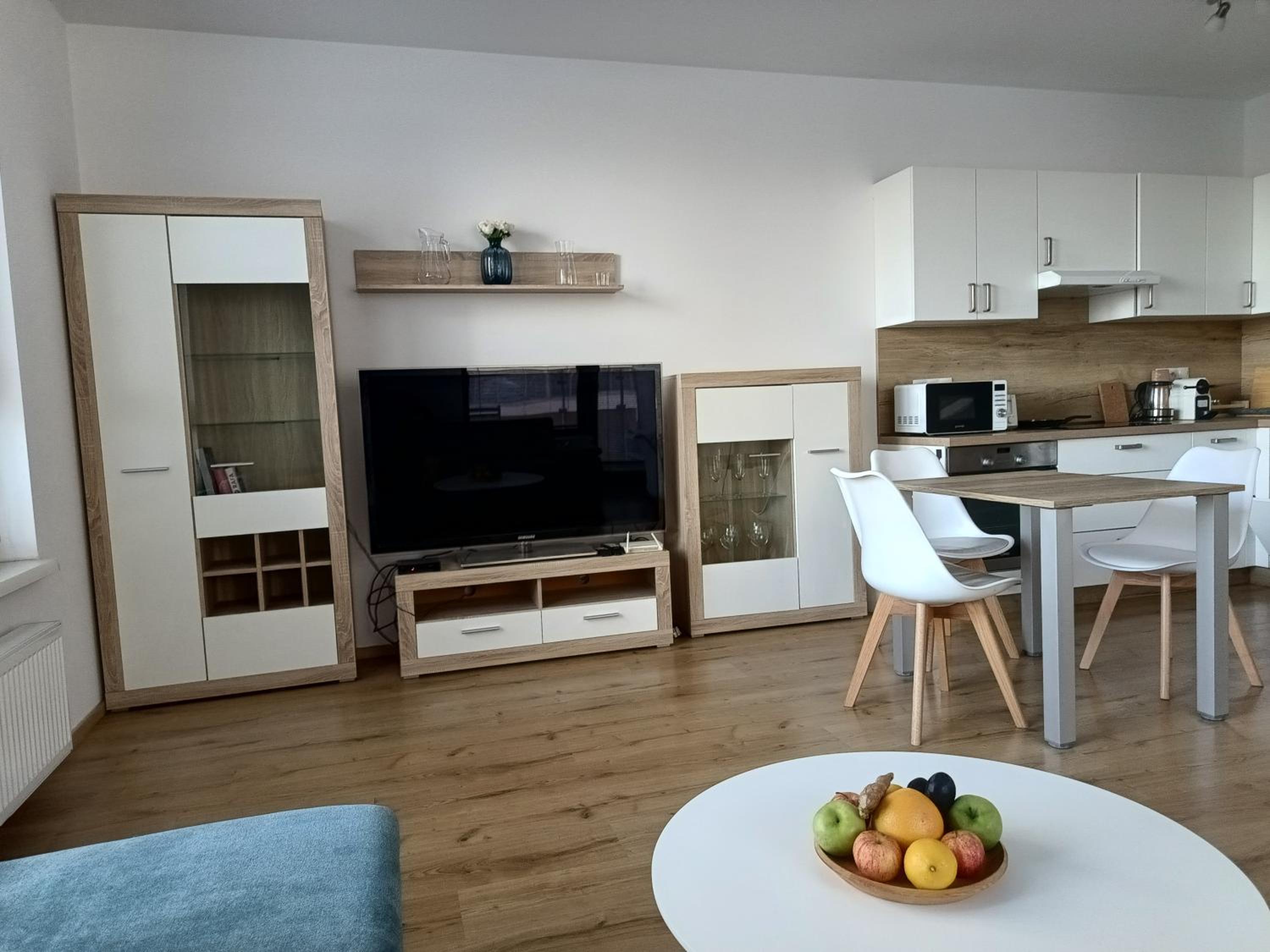 CityPark Apartment, free parking & AC view 4