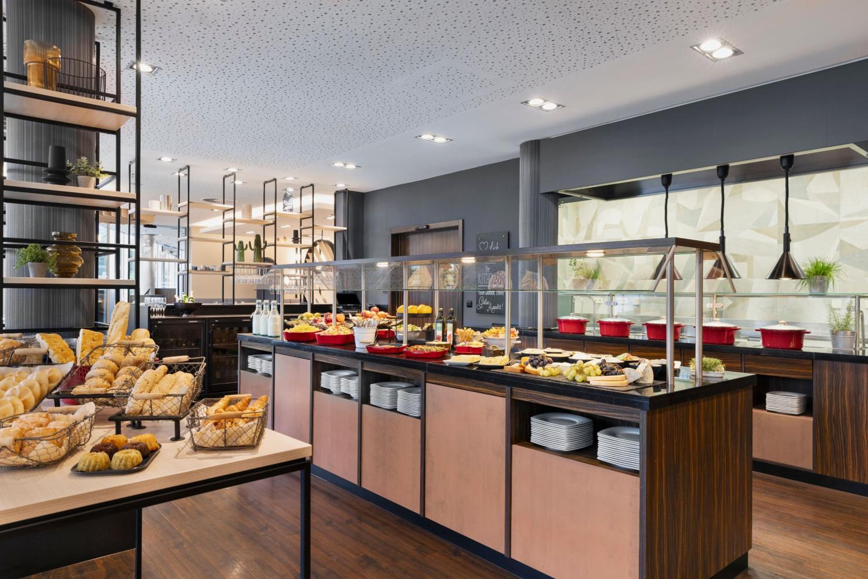 Linz Vacations - Courtyard by Marriott Linz - Property Image 2