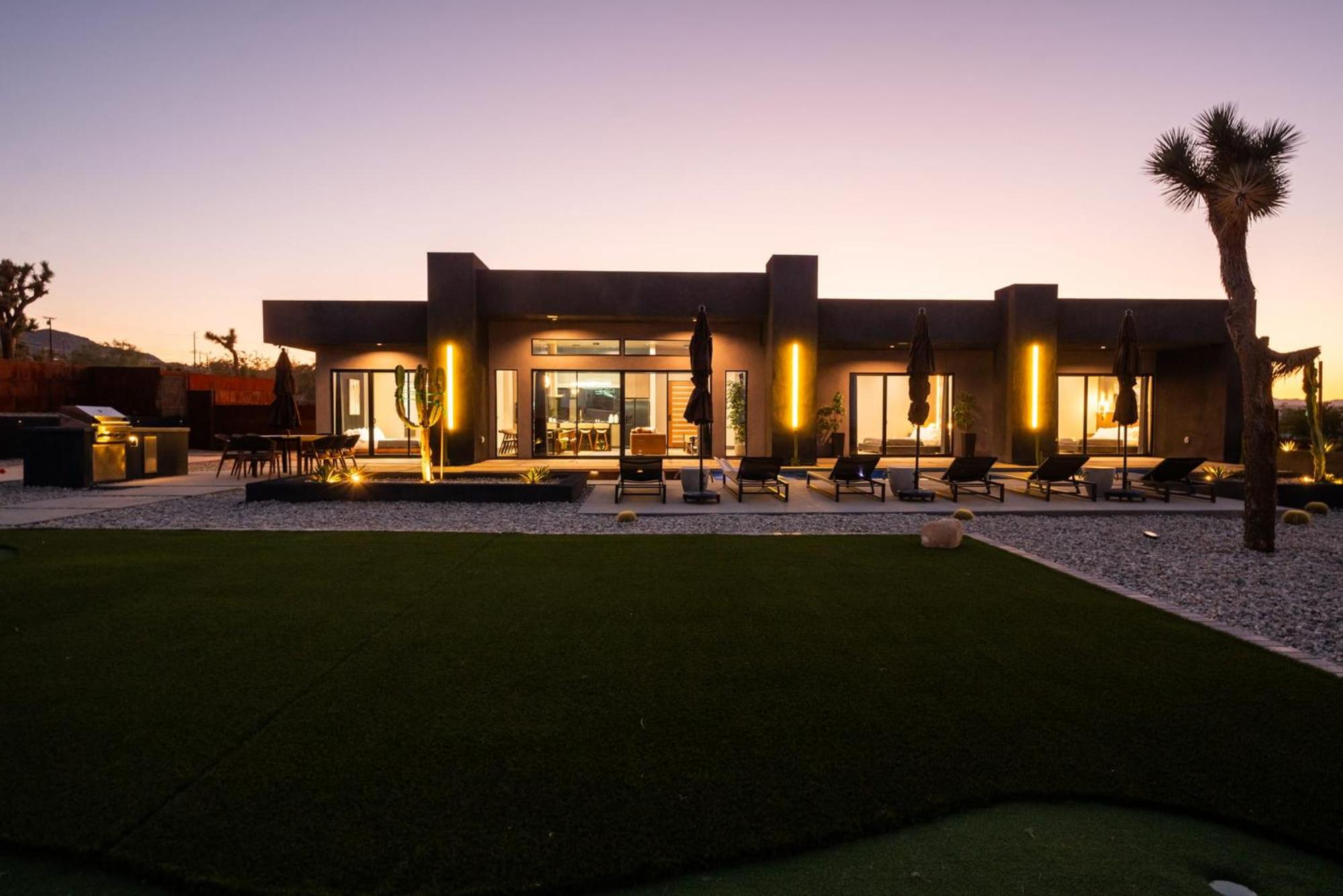 Hotel Desert Villa - Image 1