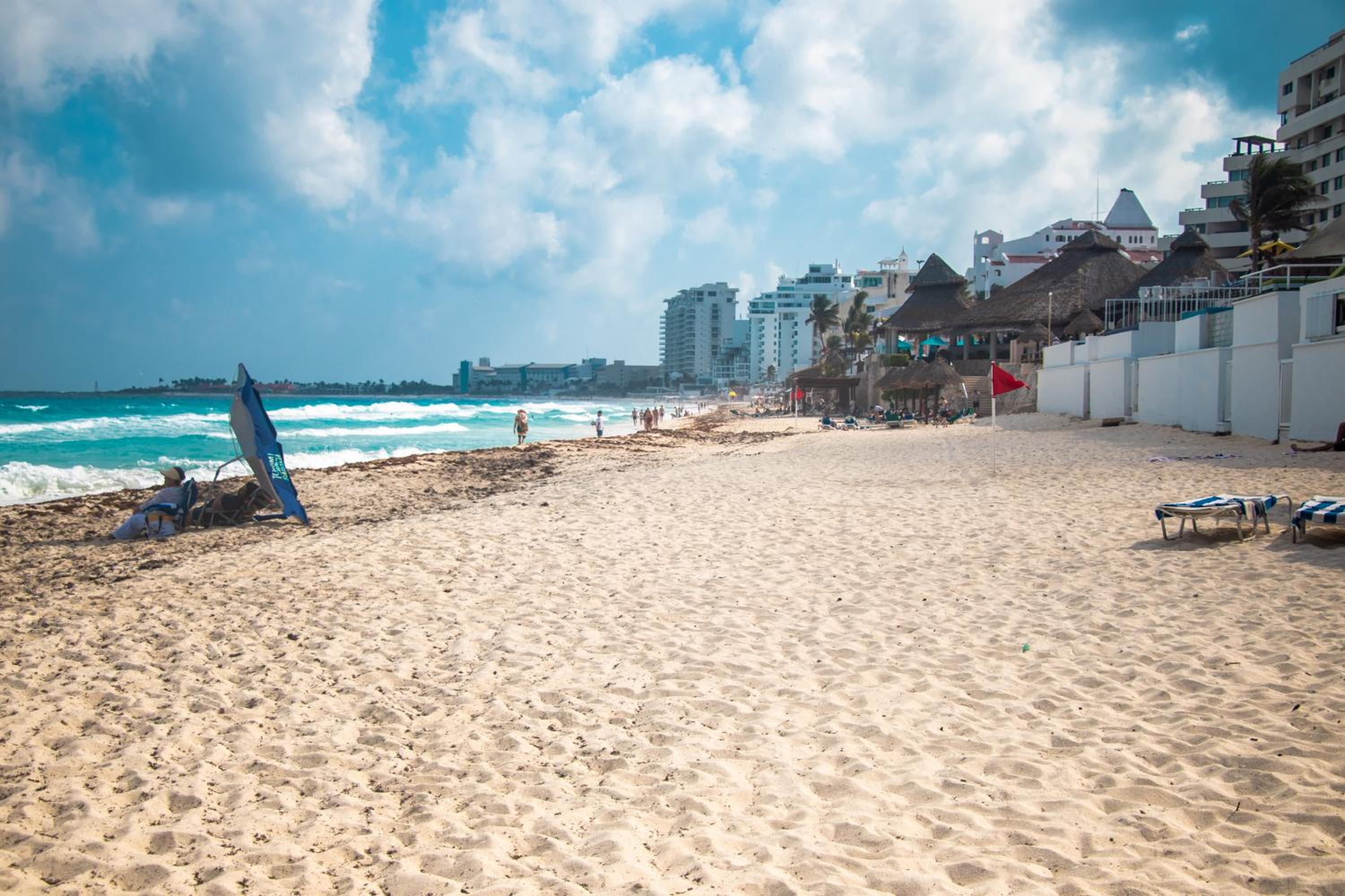 Beachfront apartments Cancun