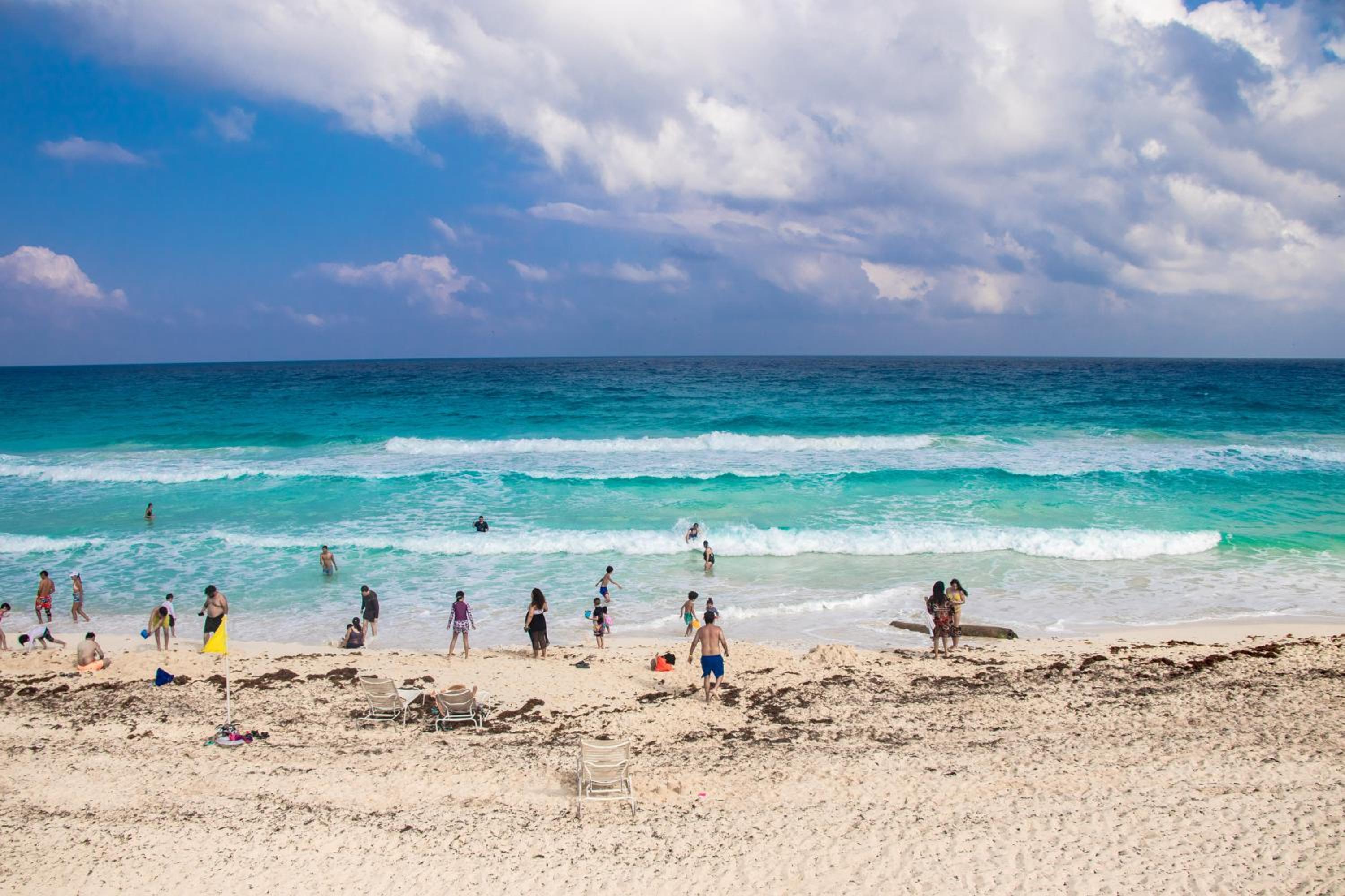 Beachfront apartments Cancun