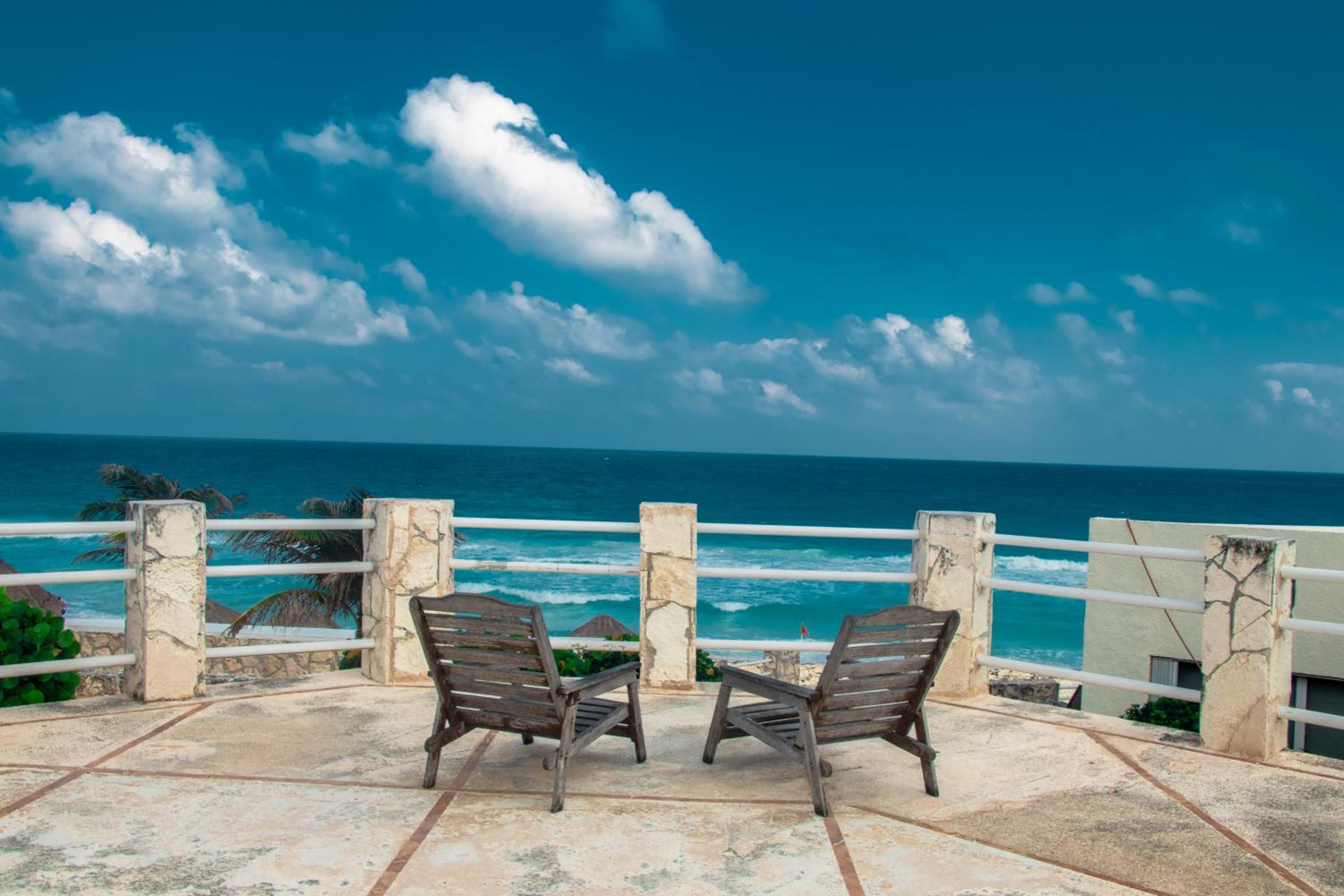 Beachfront apartments Cancun