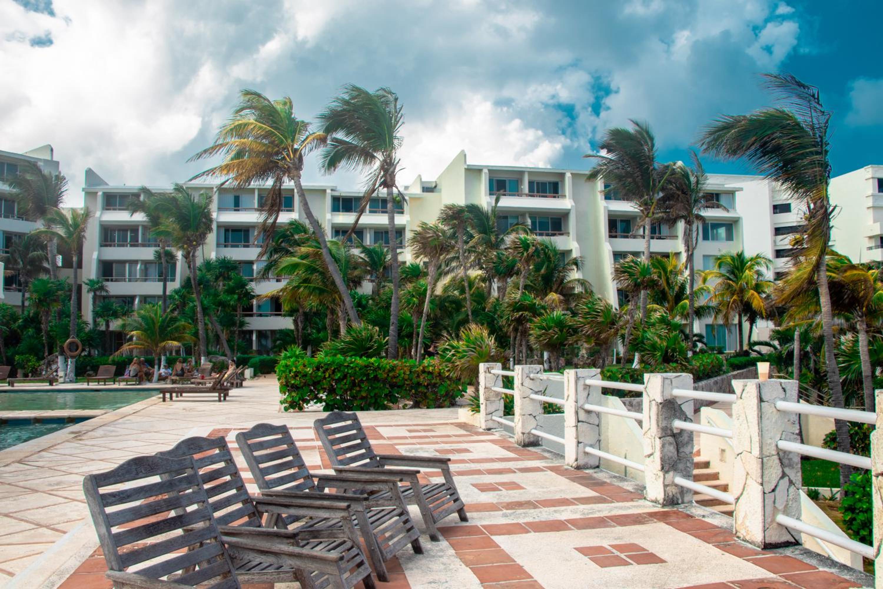 Beachfront apartments Cancun