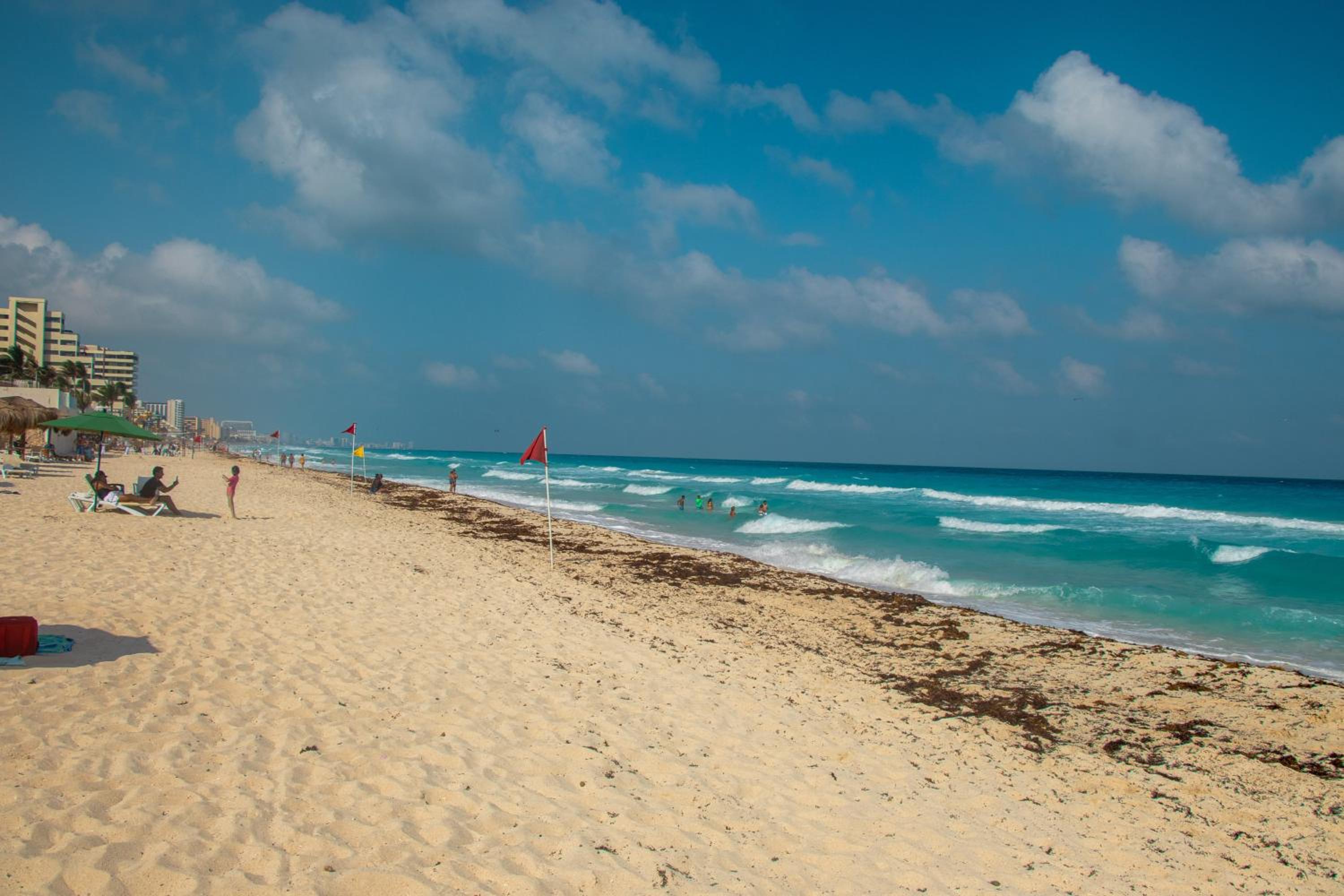 Beachfront apartments Cancun