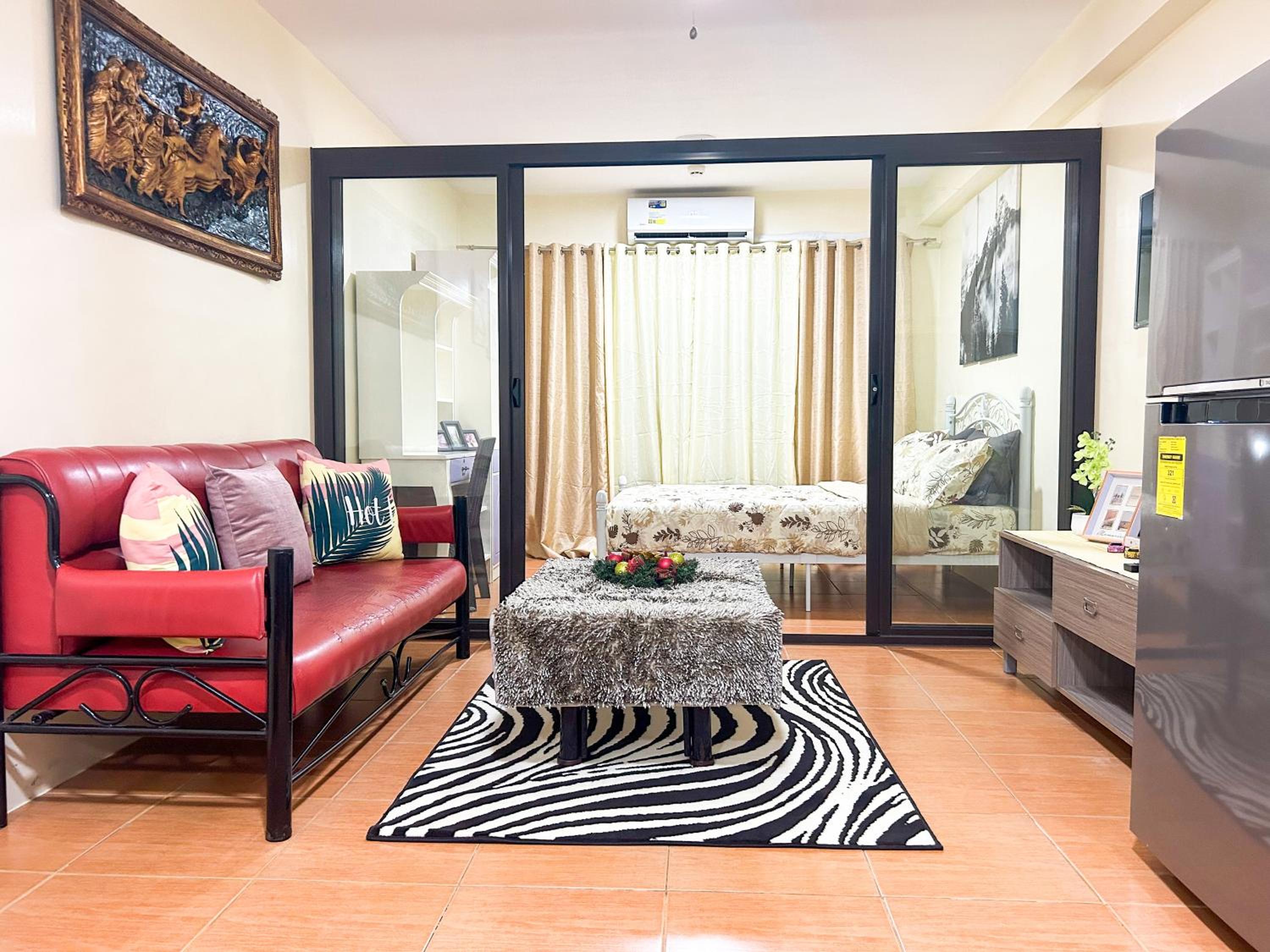 Affordable One Bedroom Condo in One Oasis 1726 view 2
