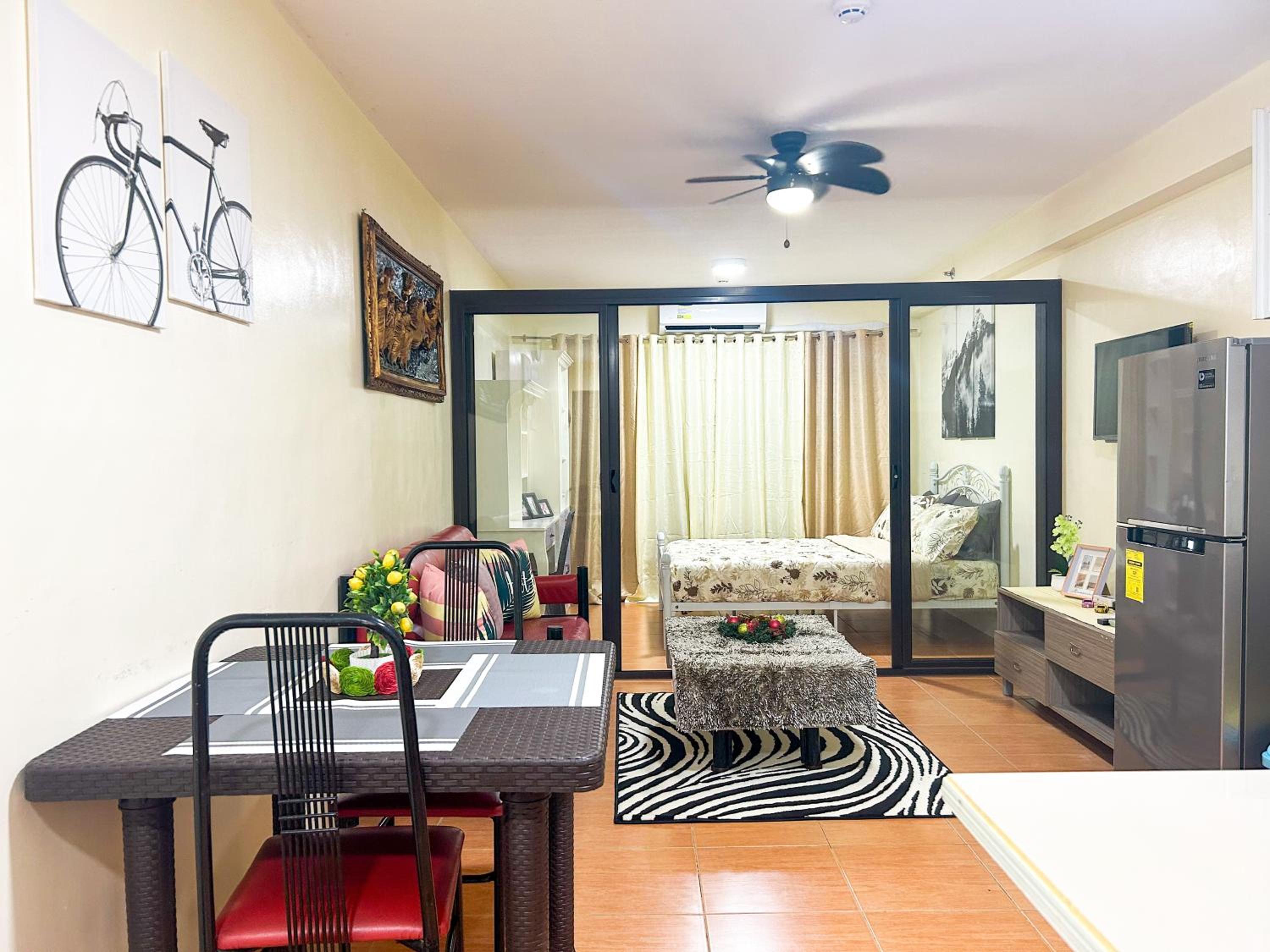 Affordable One Bedroom Condo in One Oasis 1726 view 3