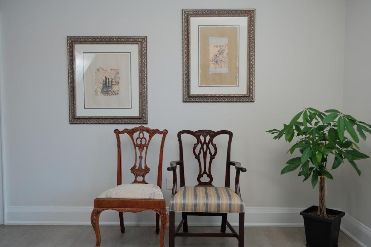 Private Suite in Forest Hill with full kitchen and parking
