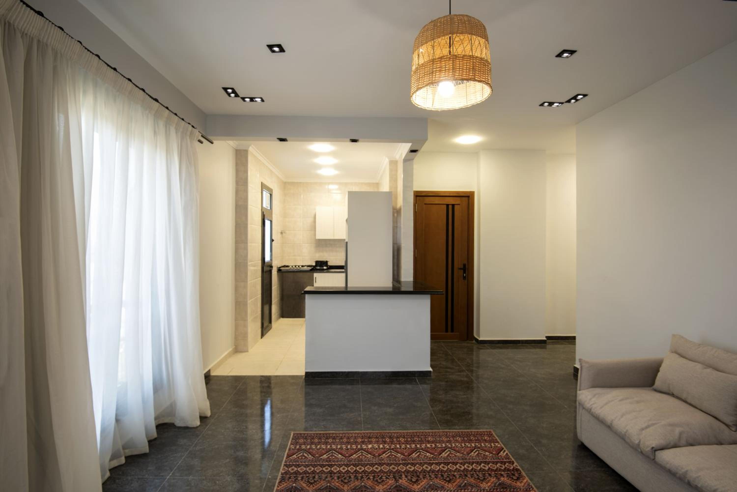 Travelholic AUC Residence