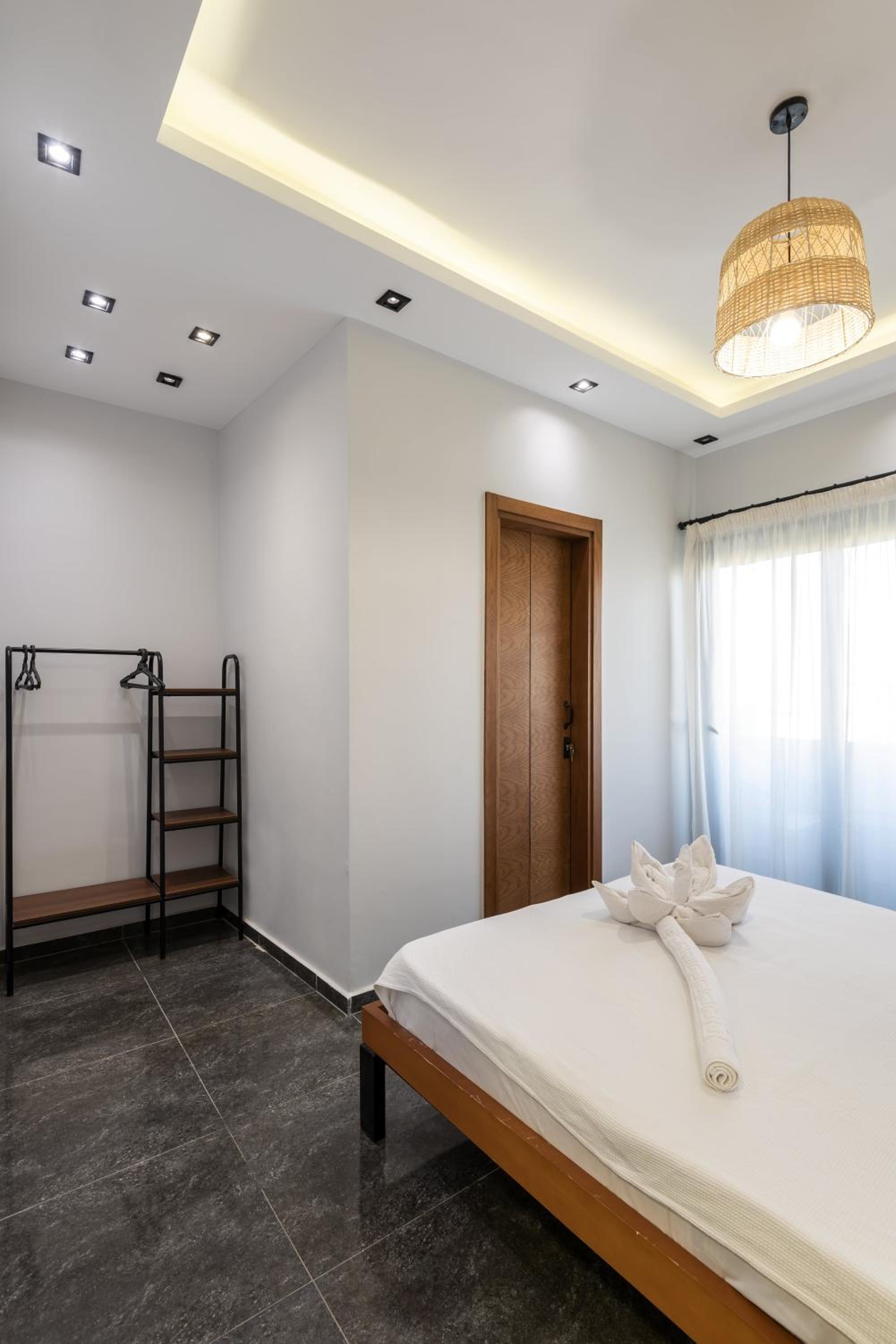 Travelholic AUC Residence