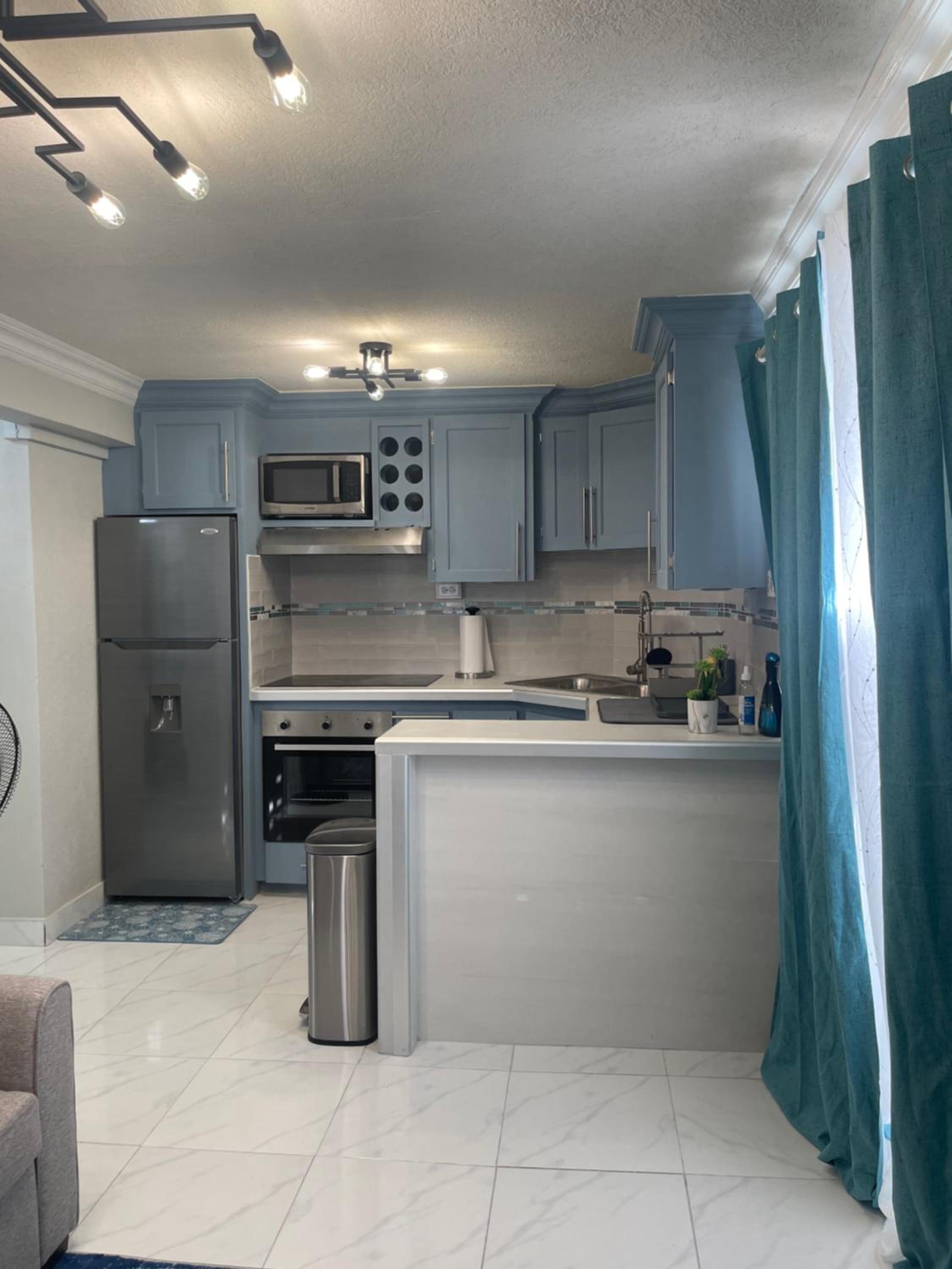 West View 1- Modern & central apartment