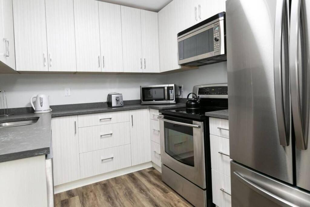 Cute 2bedroomSuite Close to City