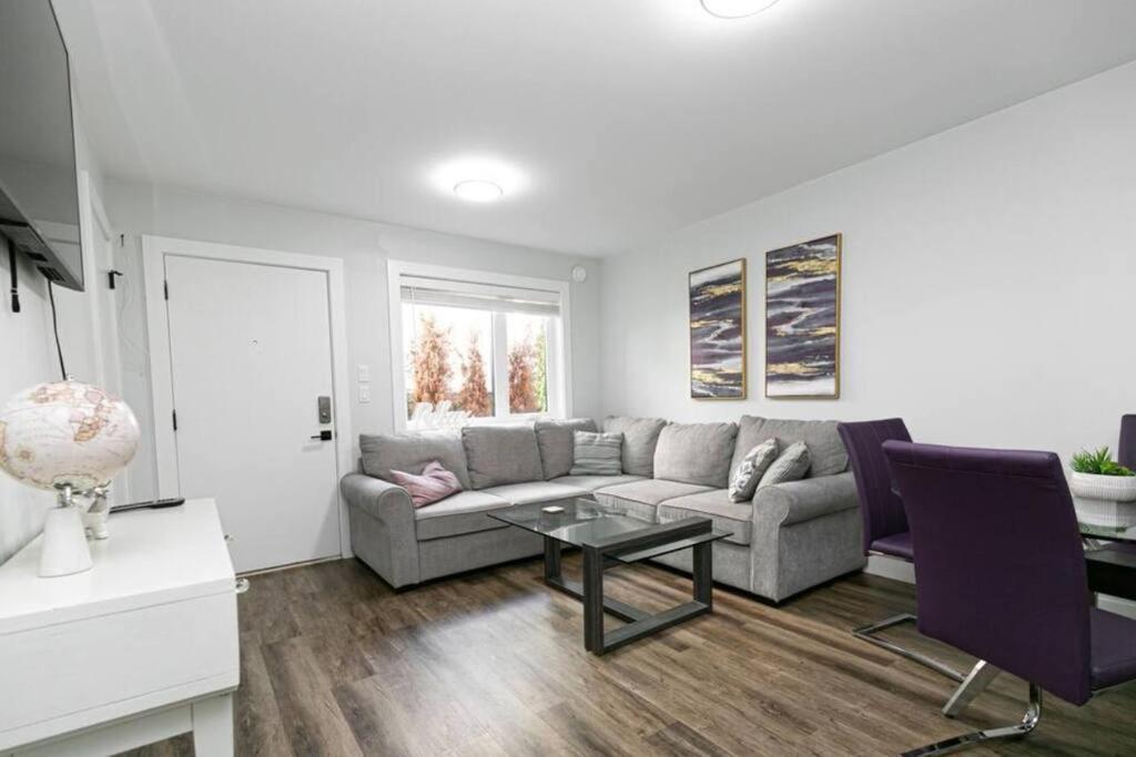Cute 2bedroomSuite Close to City