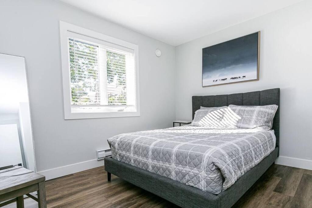 Cute 2bedroomSuite Close to City