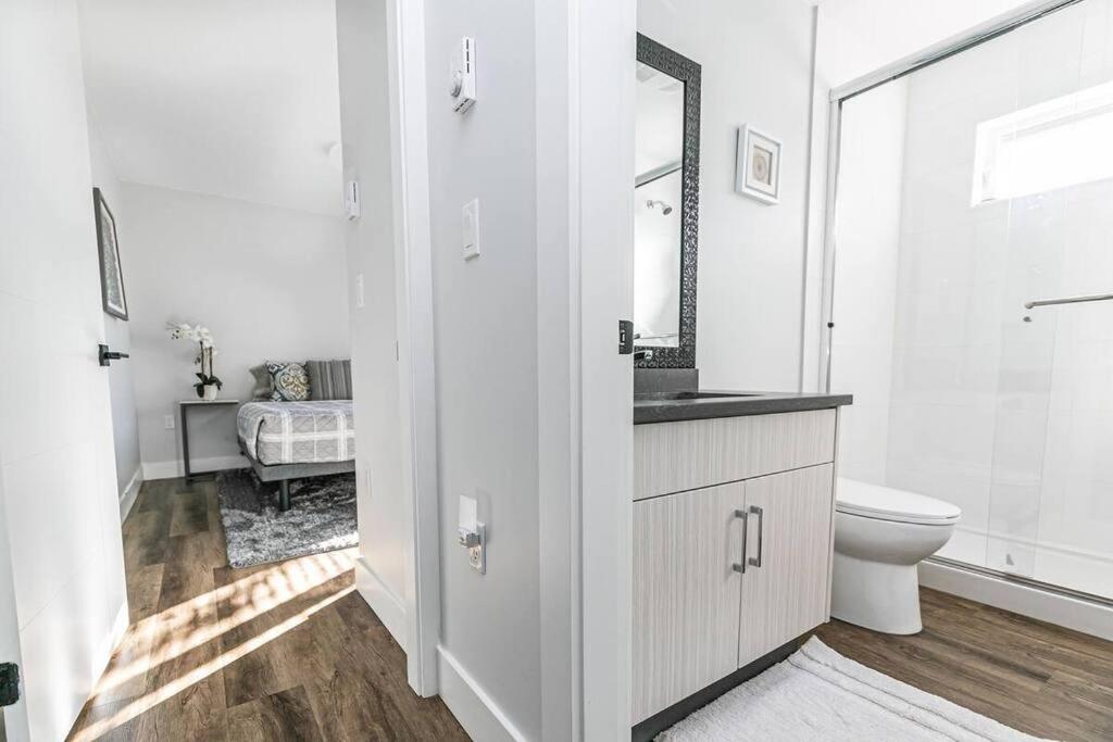Cute 2bedroomSuite Close to City