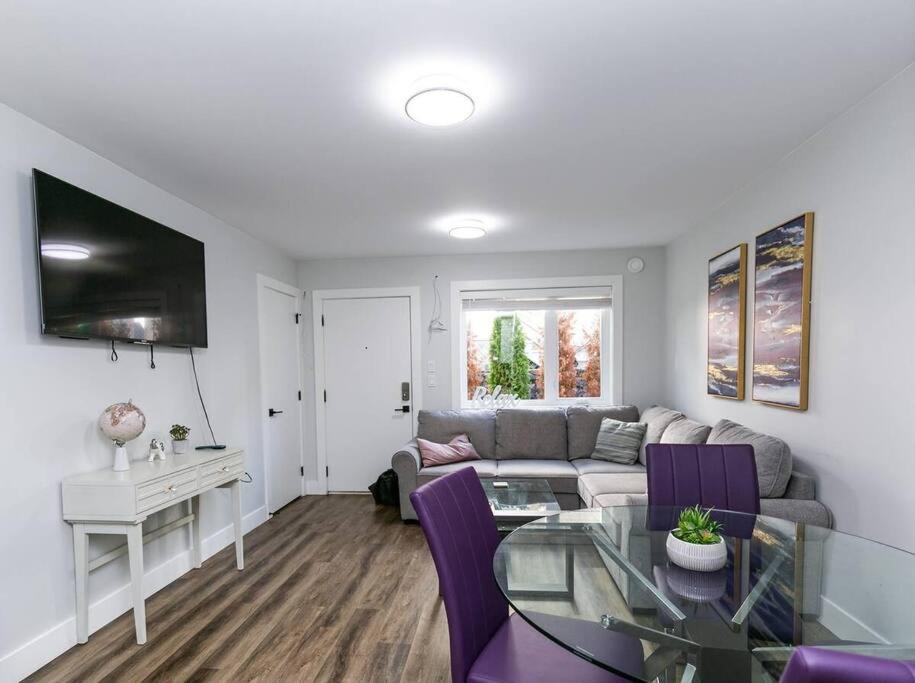 Cute 2bedroomSuite Close to City