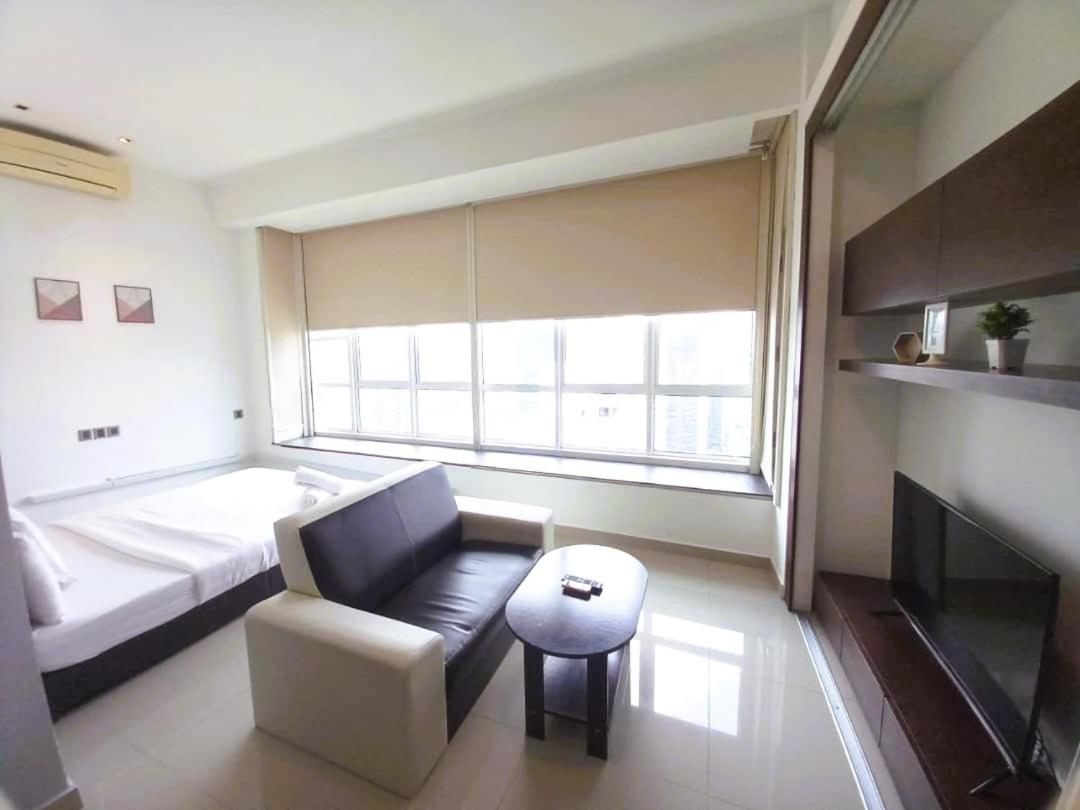Parkview Suite KLCC, Bernice