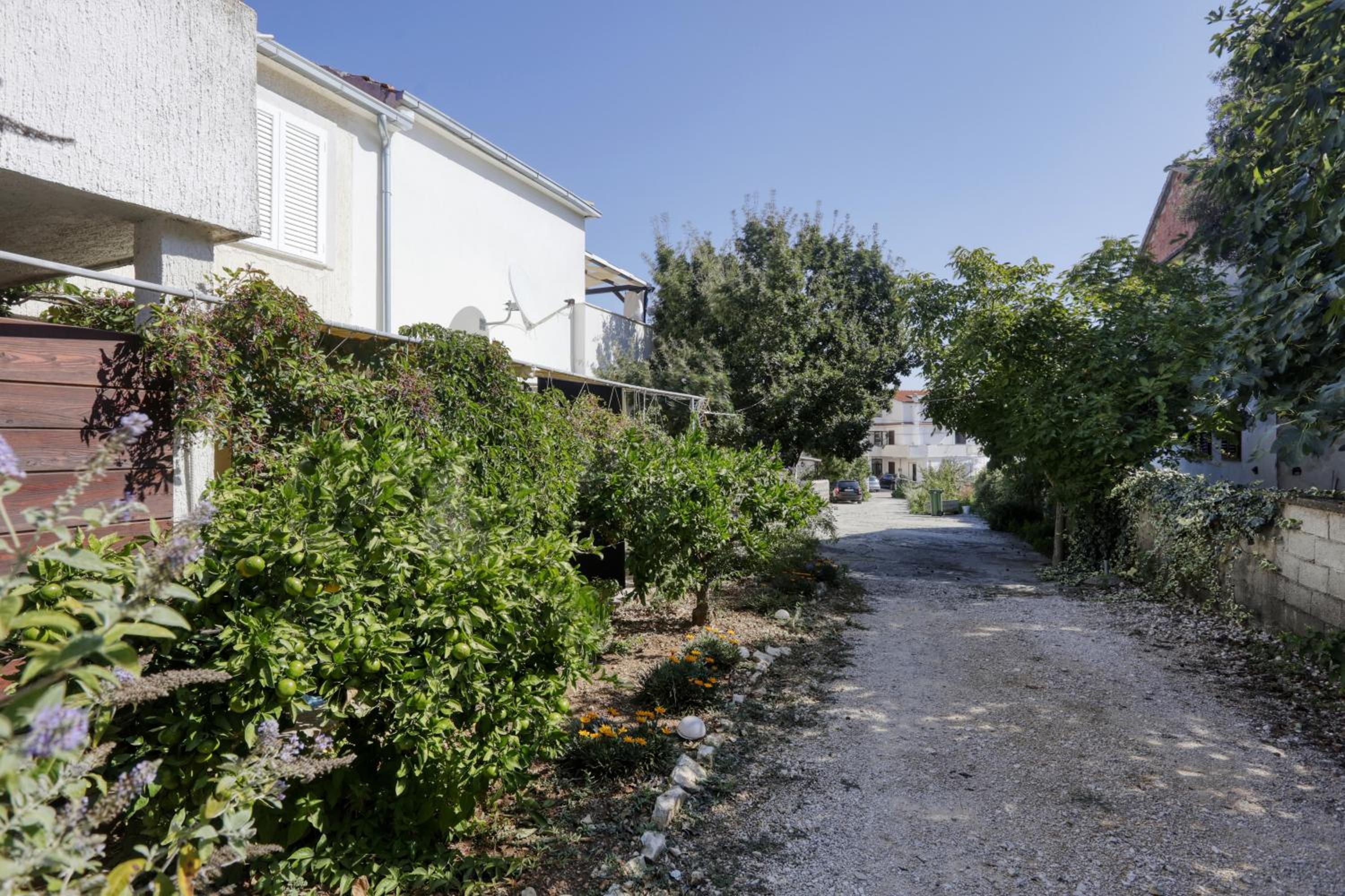Apartments by the sea Jezera, Murter - 19056 view 5