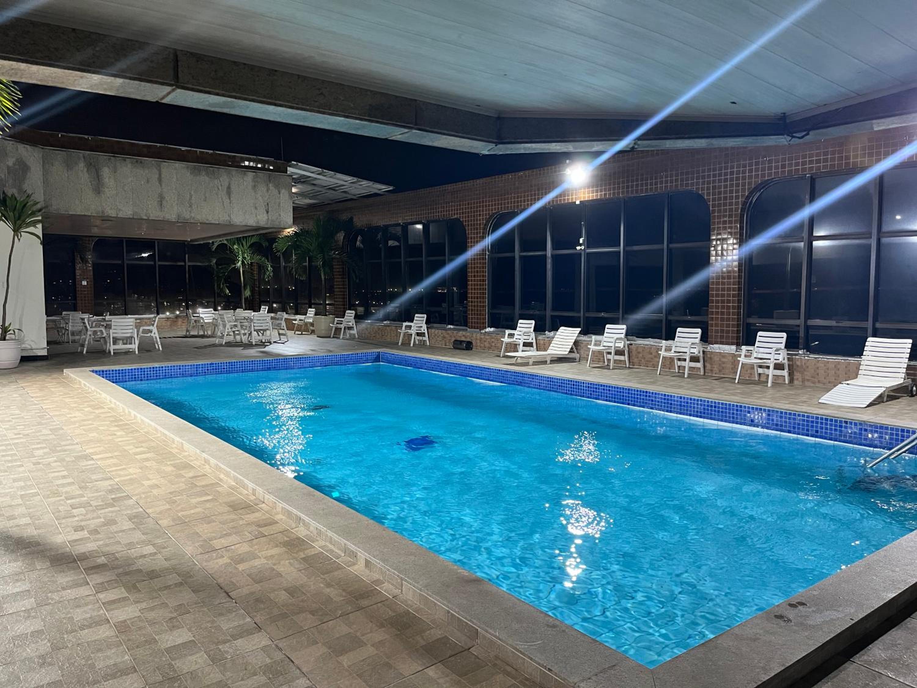 Apartamento com vista da praia da Costa 615