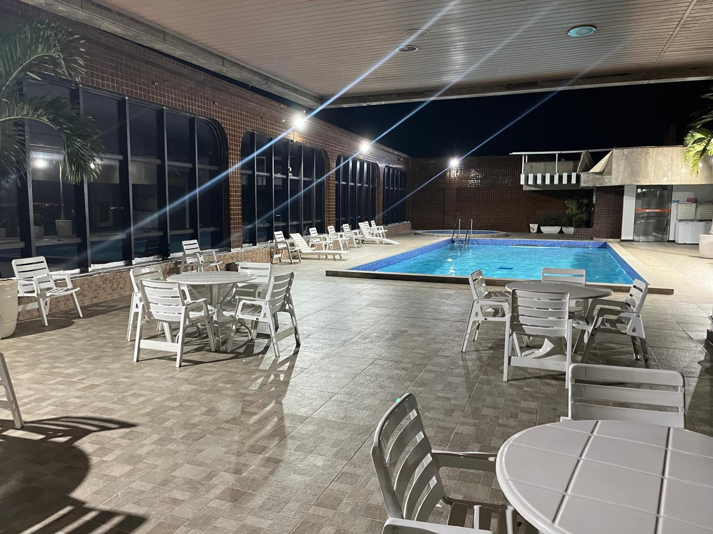 Apartamento com vista da praia da Costa 615