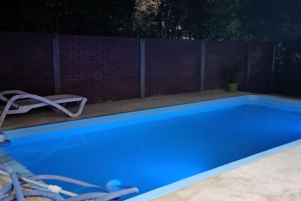 Casa Olivia- Alojamiento con piscina - Aeropuerto Ezeiza