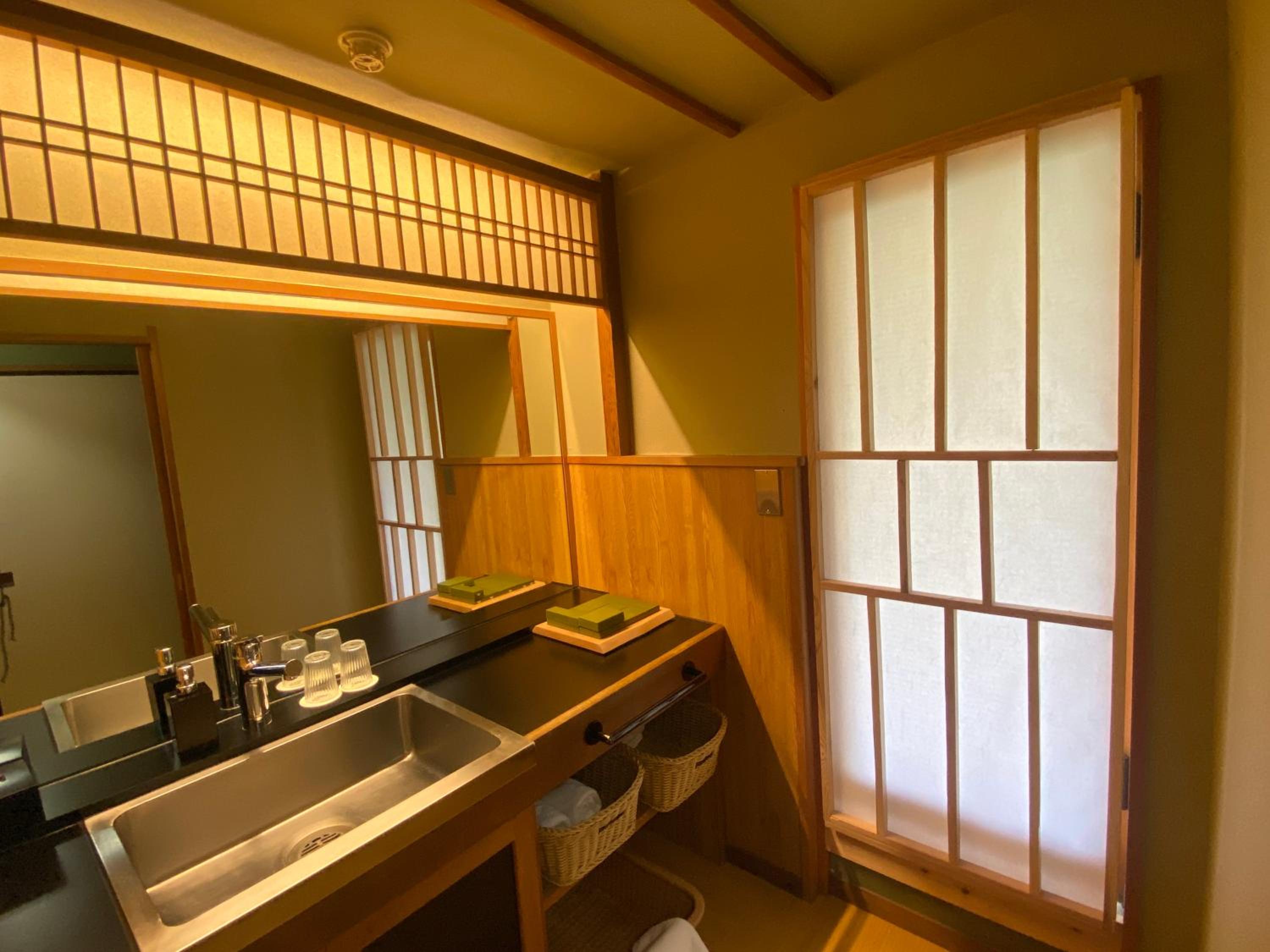 Wakamatsu HakoneYugawara