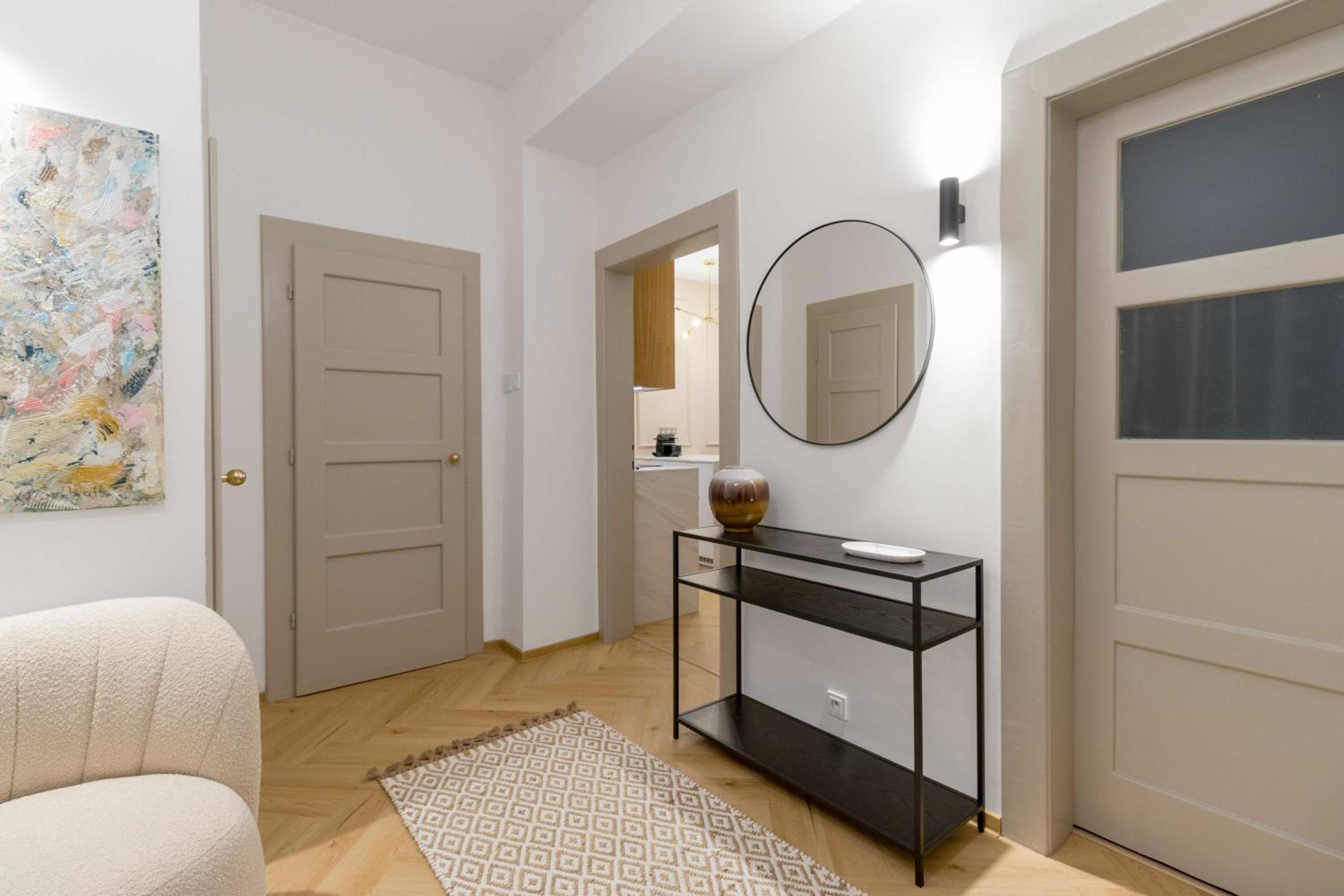New Stylish Apartment Deluxe - Close to Downtown