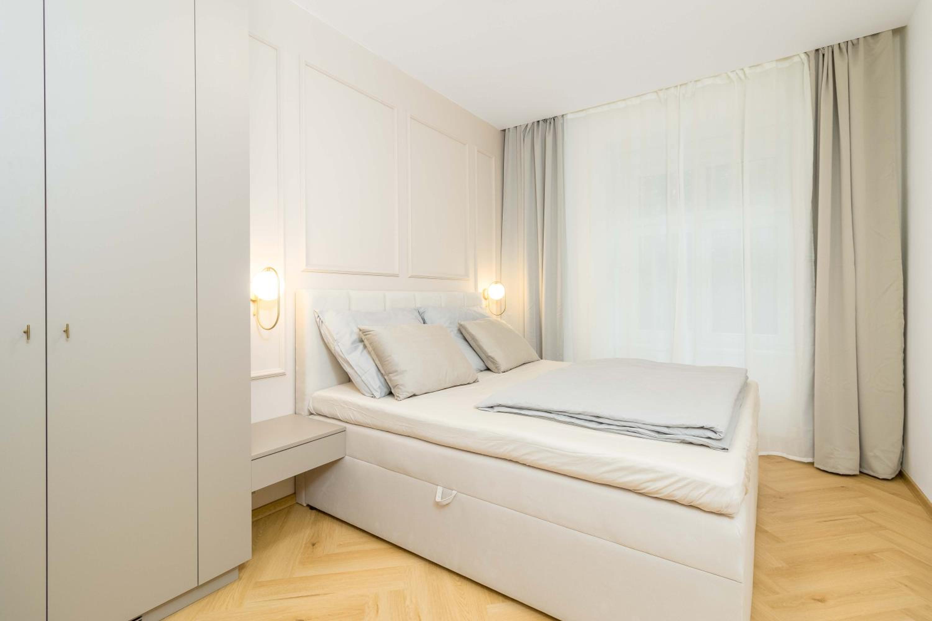New Stylish Apartment Deluxe - Close to Downtown