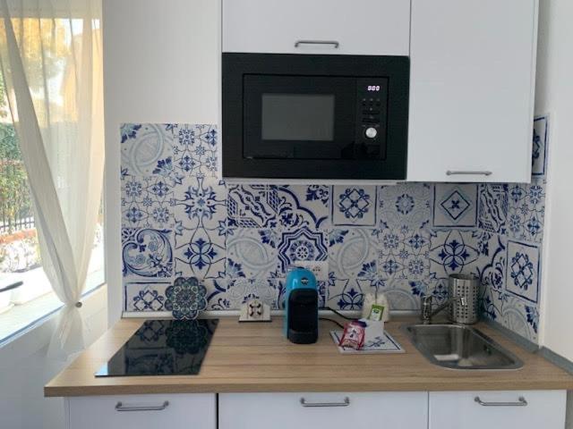 Villa Spring Apartments en Meta — kitchen