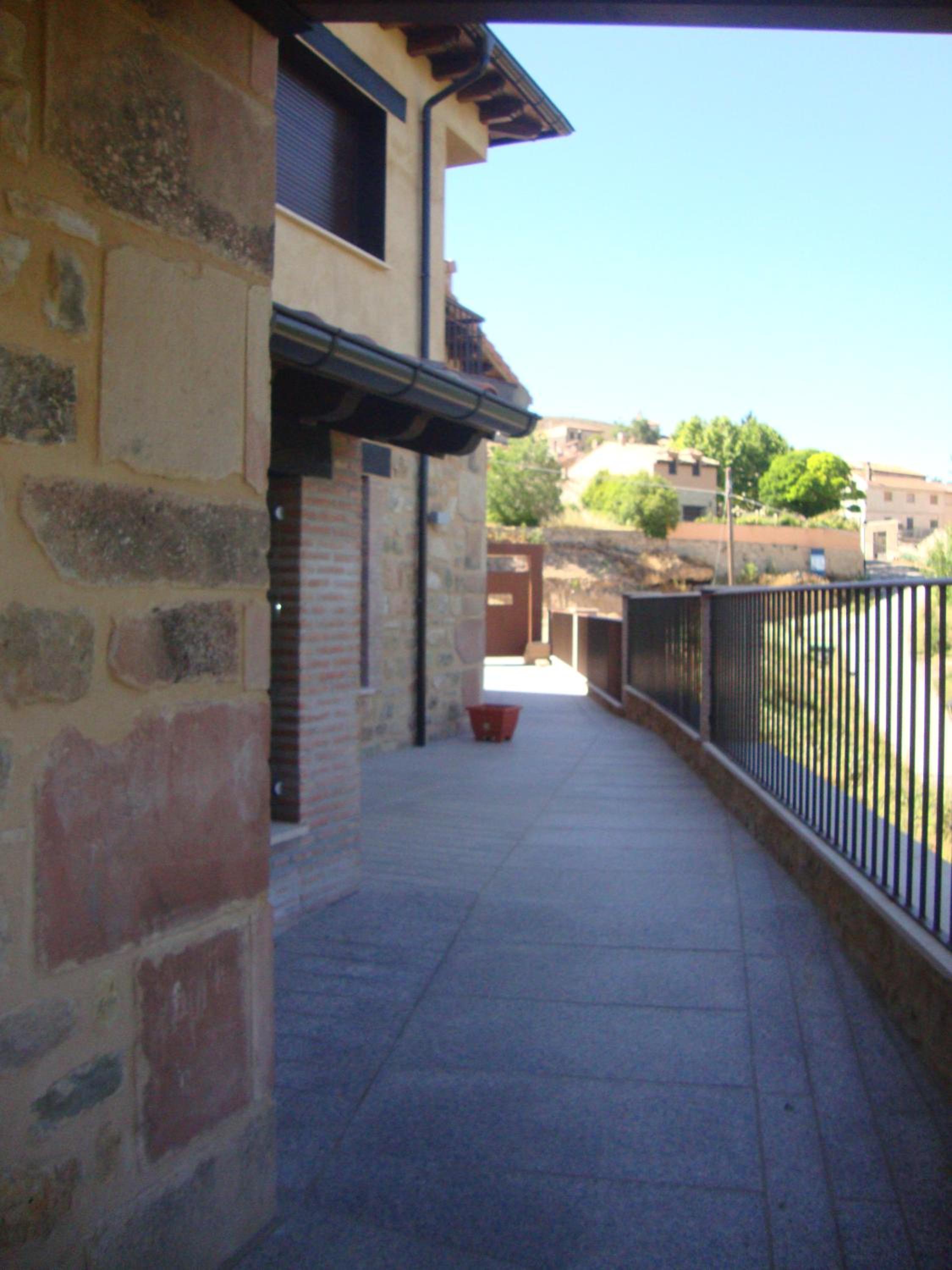 Photo 27