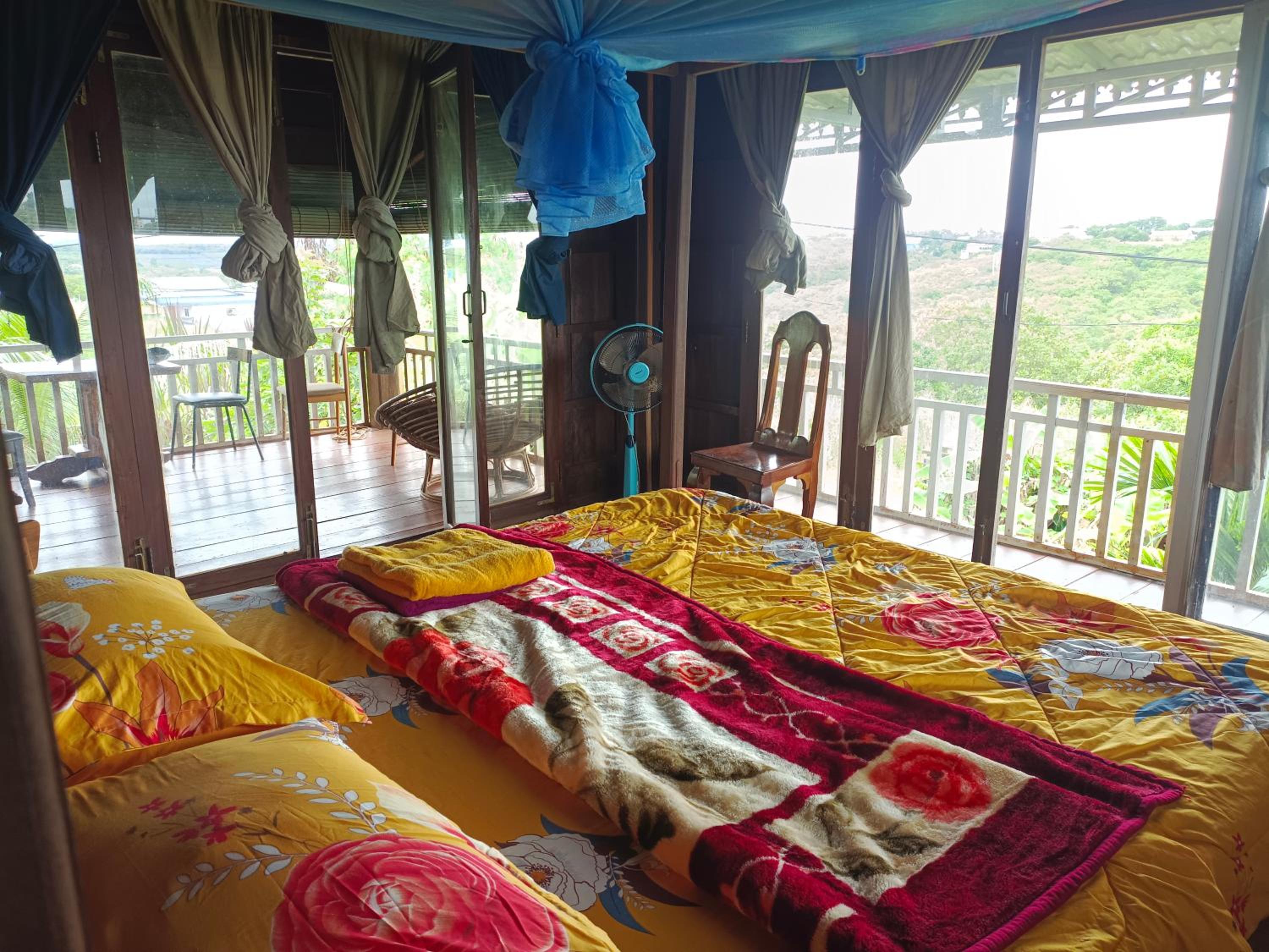 Banlung Hill Top House &Trekking