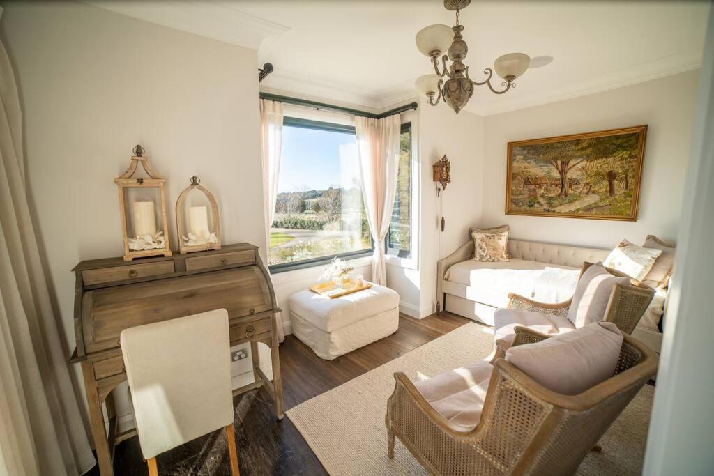 'Yuruga'- Vineyard Stay in Southern Highlands