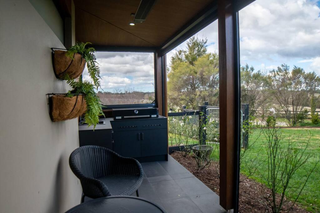 'Yuruga'- Vineyard Stay in Southern Highlands