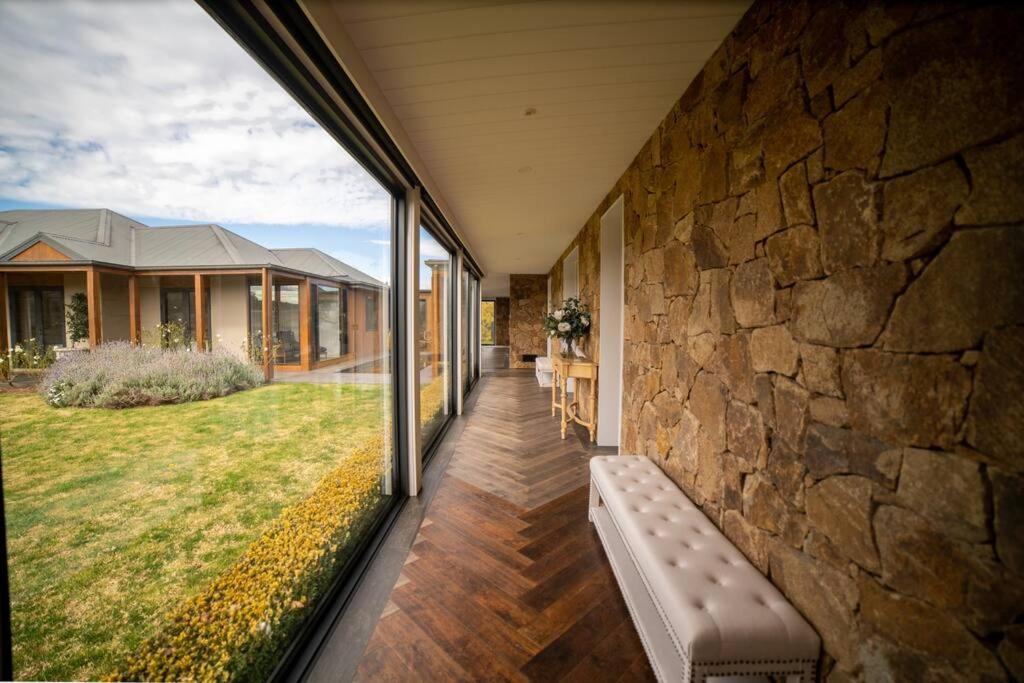 'Yuruga'- Vineyard Stay in Southern Highlands
