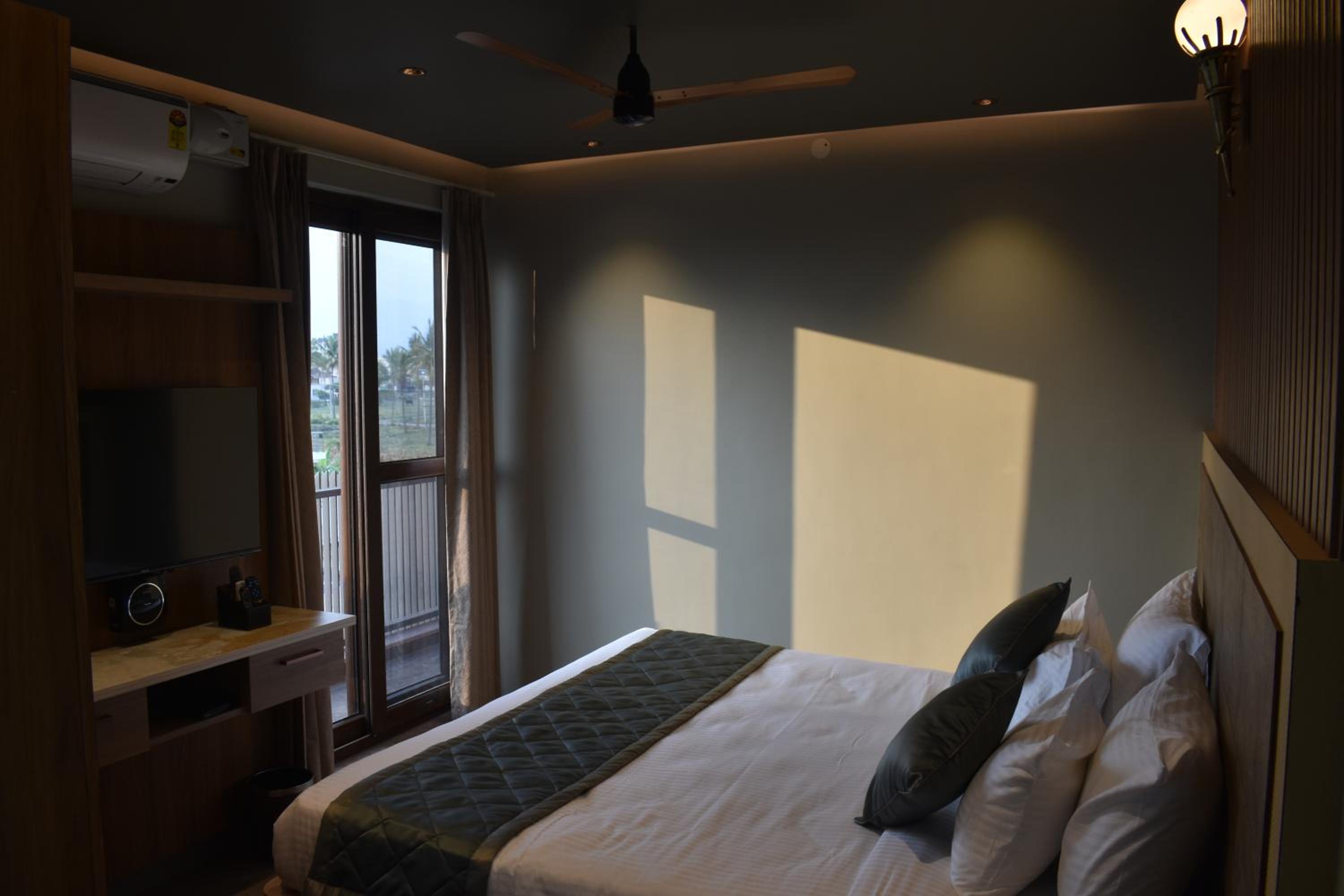 SScoconest Luxury Service Apartments view 5