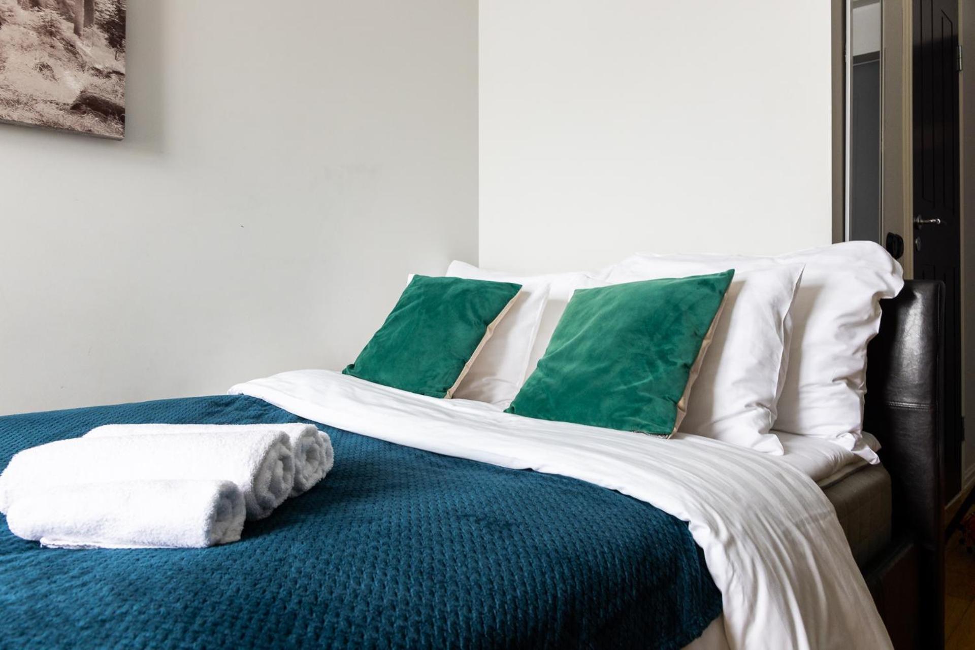 Dream Stay - Mere Residence Apartments with 24H reception view 2