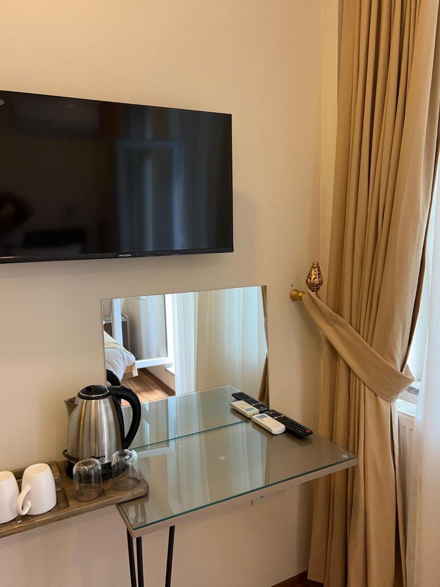 Taksim Nacre 360 Suit - Image 107