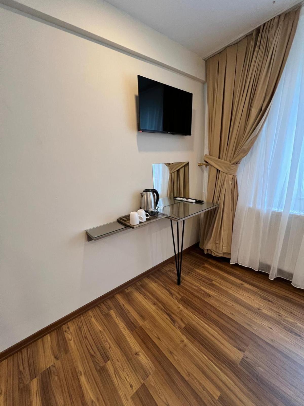 Taksim Nacre 360 Suit - Image 46