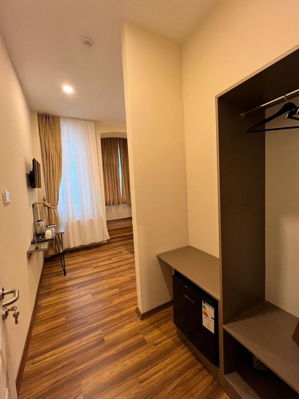 Taksim Nacre 360 Suit - Image 14