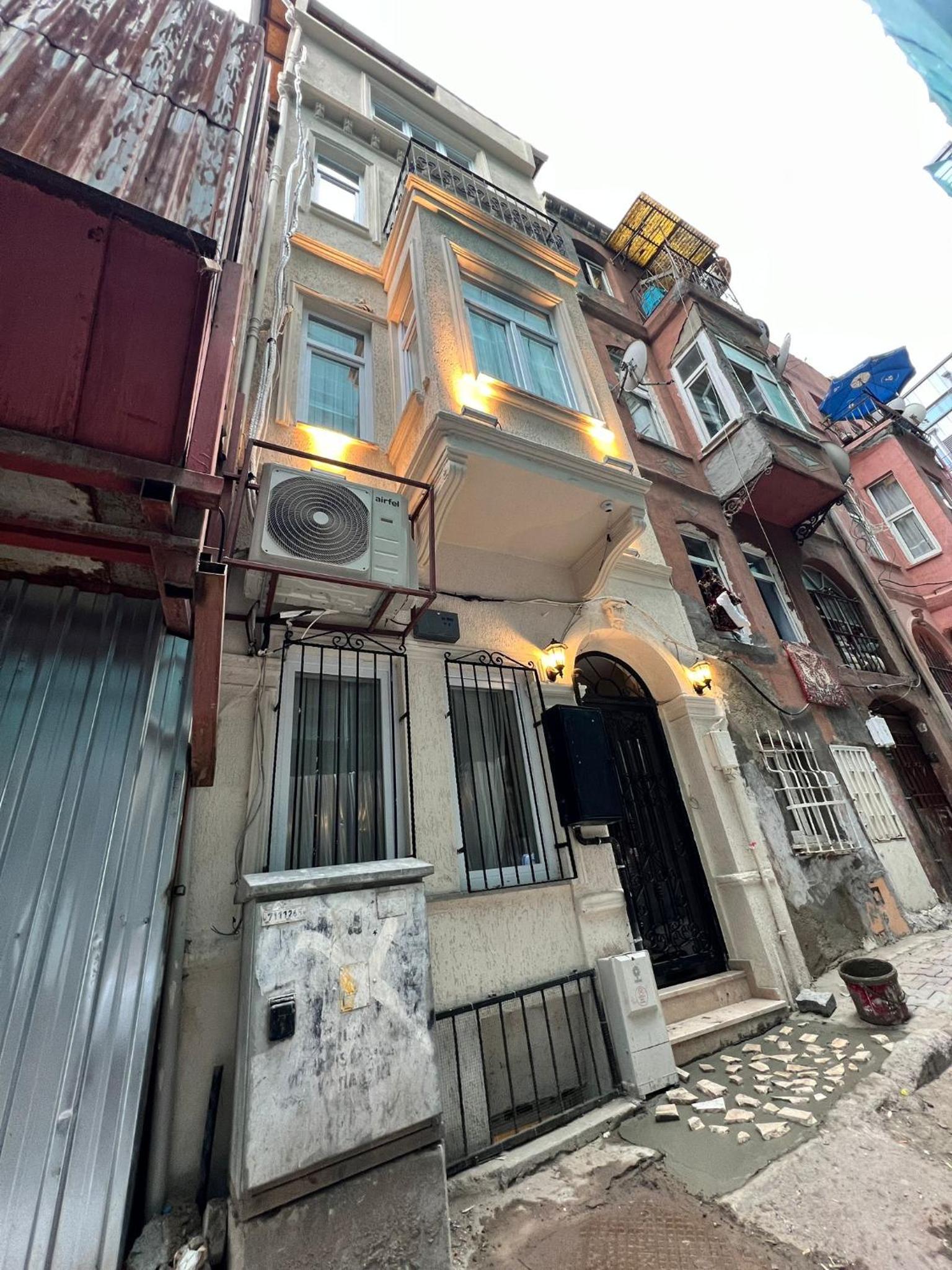 Taksim Nacre 360 Suit - Image 57