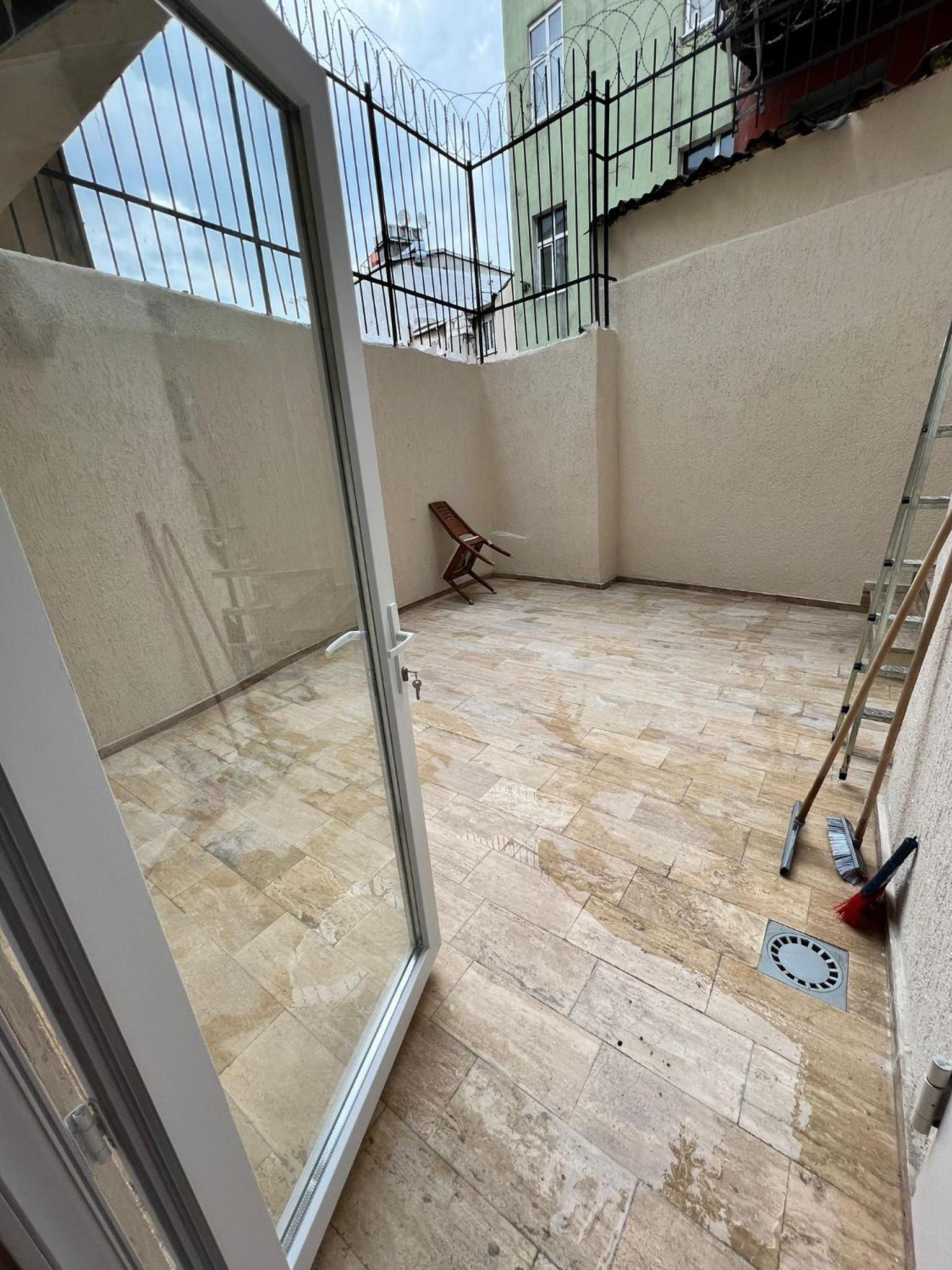 Taksim Nacre 360 Suit - Image 120