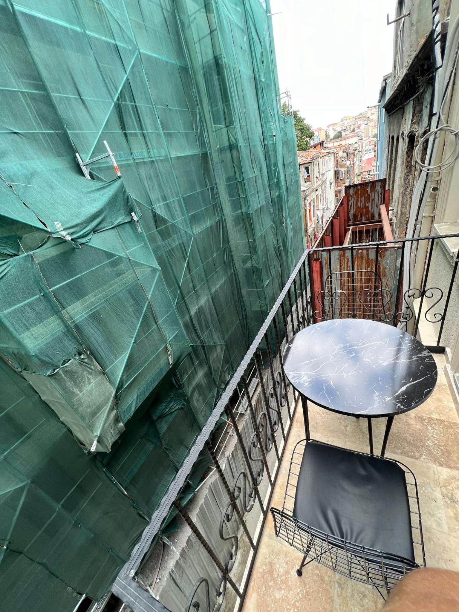 Taksim Nacre 360 Suit - Image 53