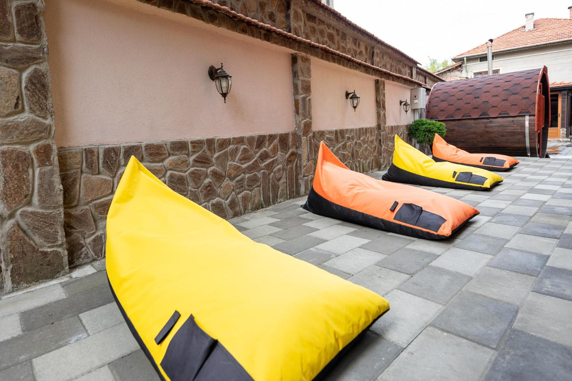 Beluga Guest House