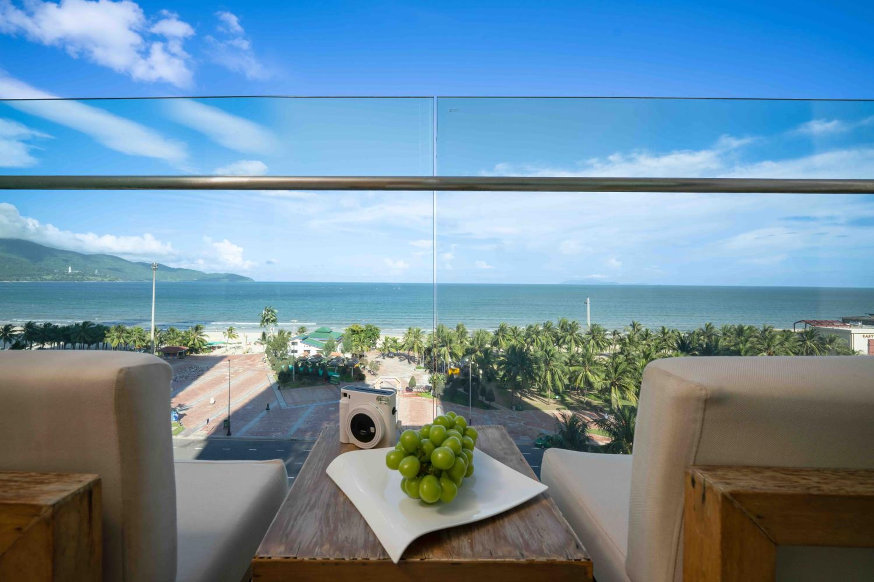 Stunning Apartments Across My Khe Beach ! Rooftop Pool & Gym view 2