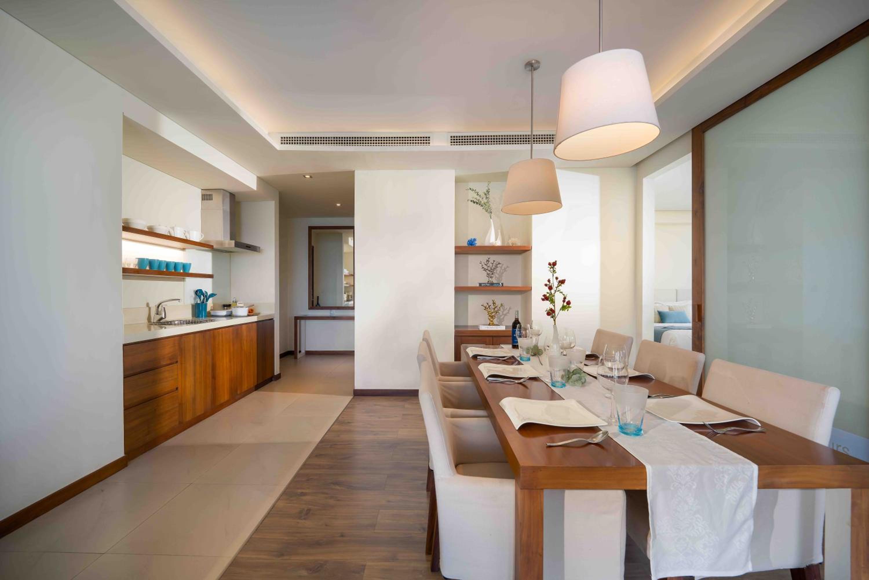 Stunning Apartments Across My Khe Beach ! Rooftop Pool & Gym view 4