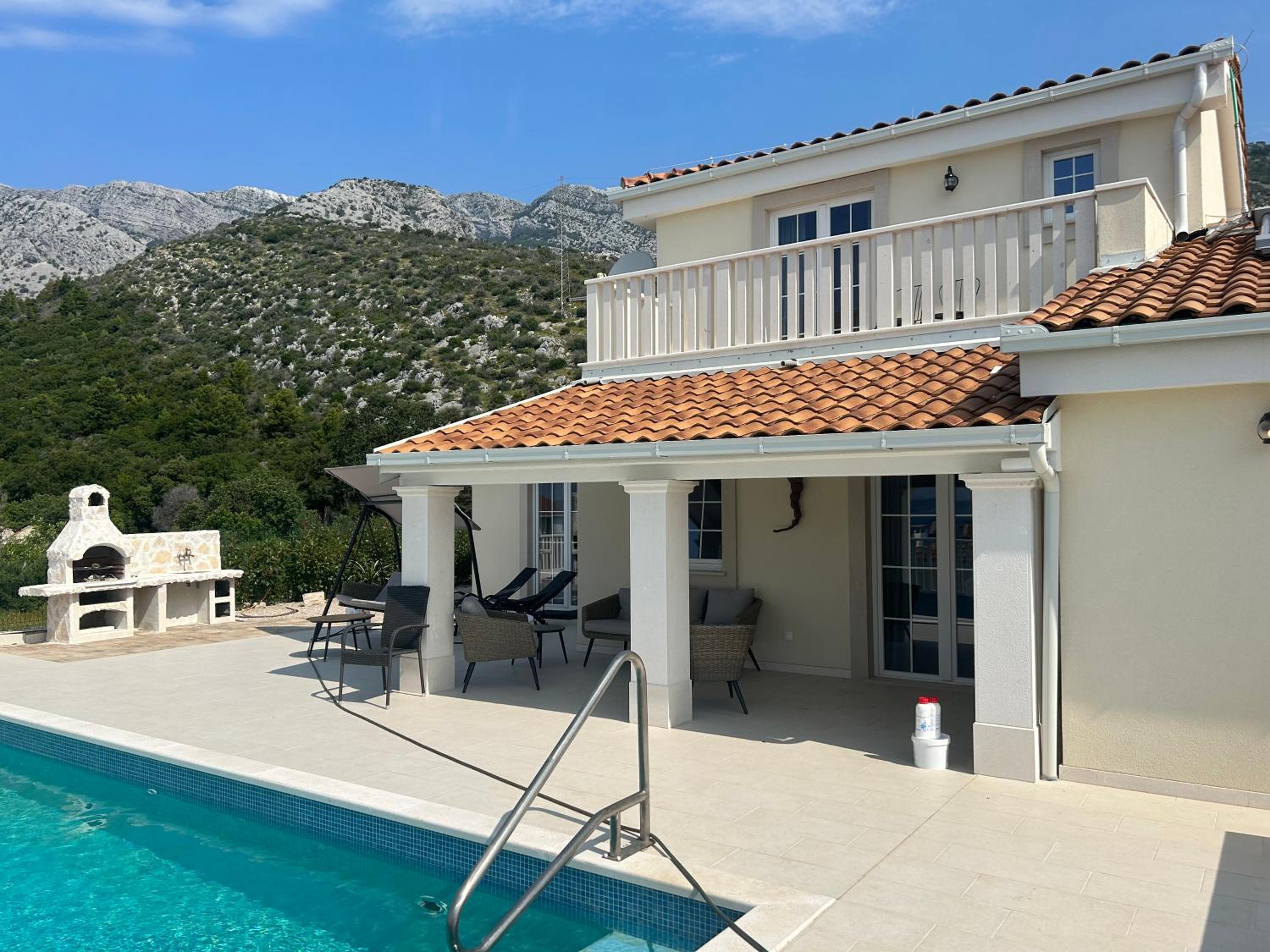 Villa Aura view 3
