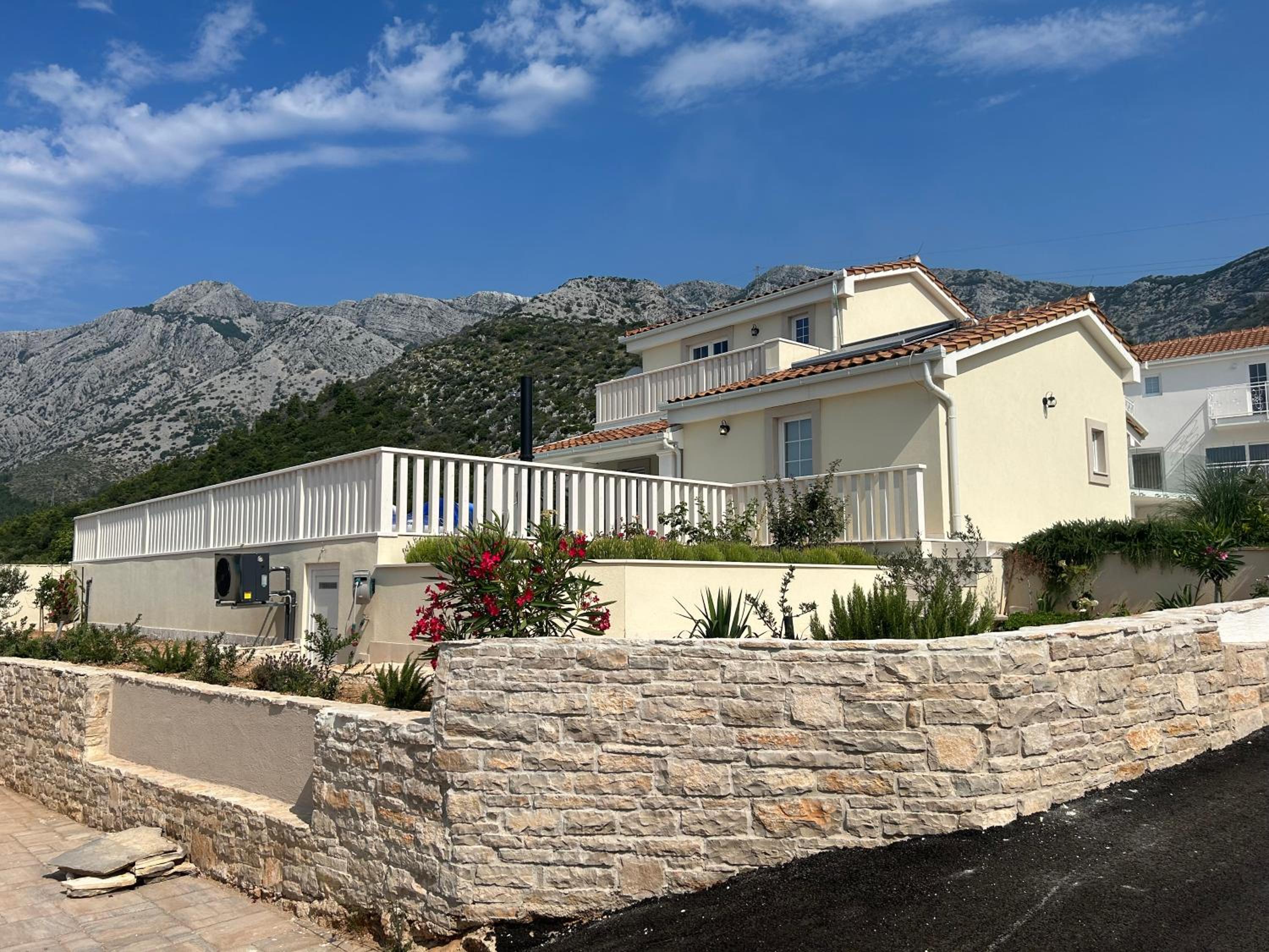 Villa Aura view 4