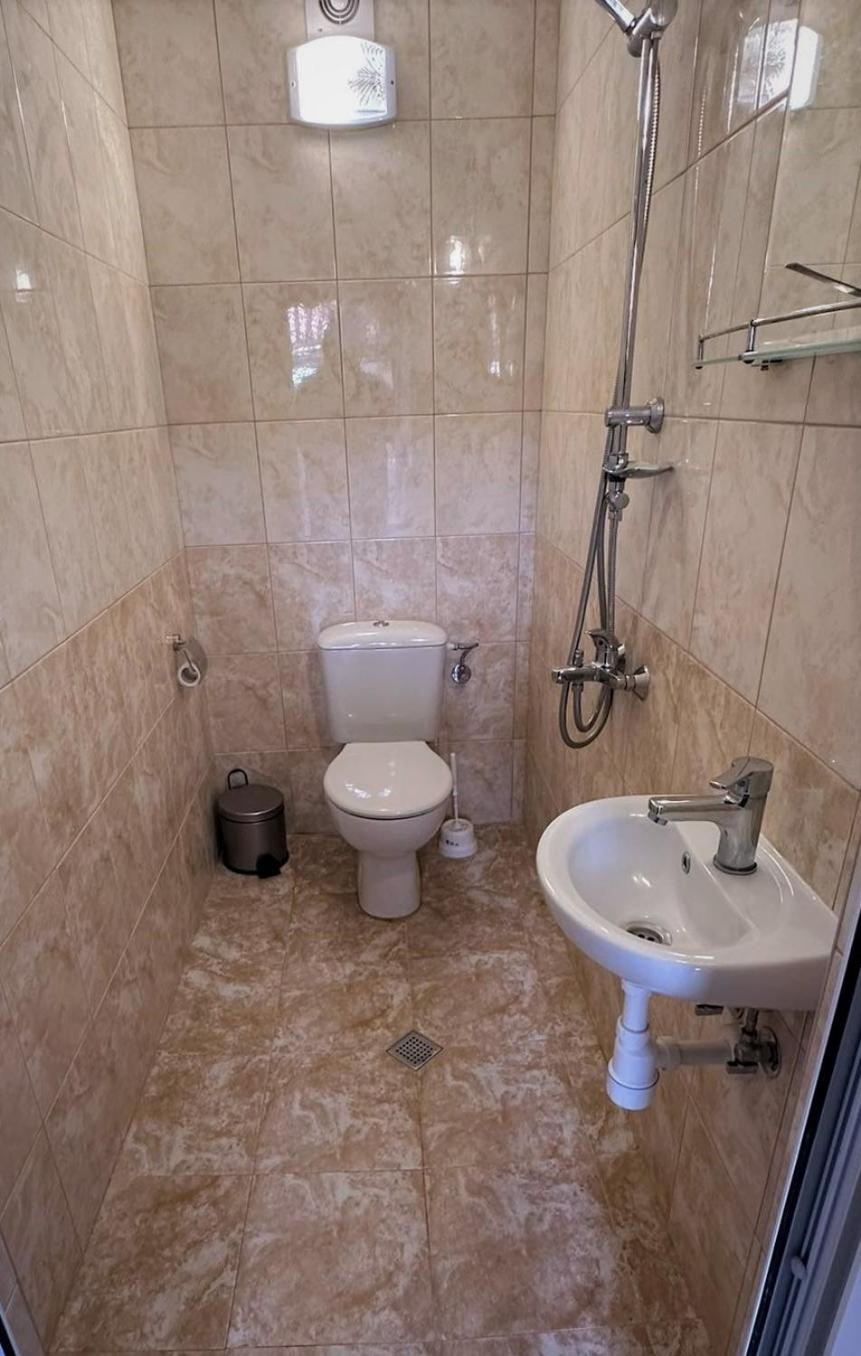 Tainov House