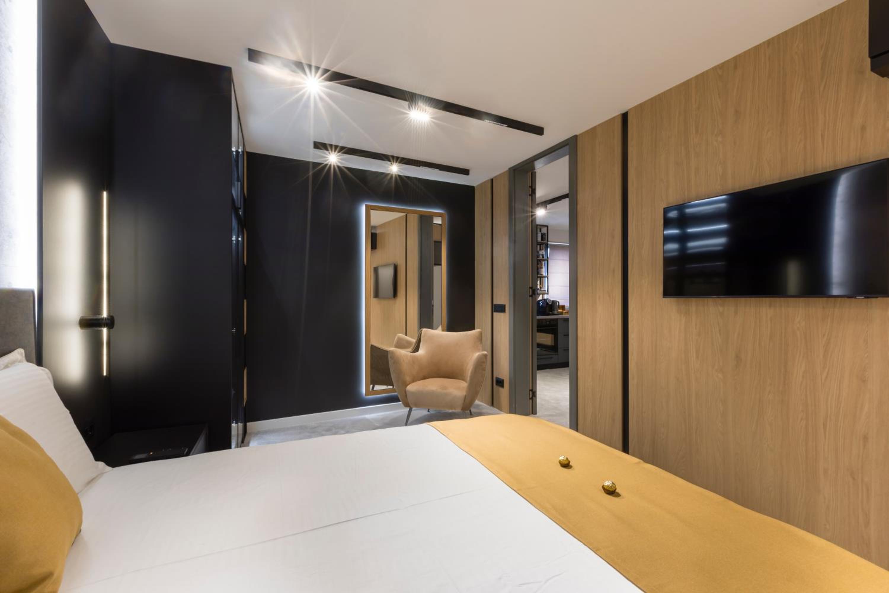 Egoist Boutique Suites