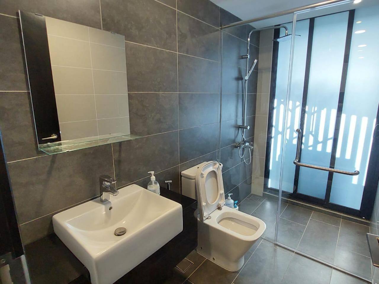 Almas Suite Modern Comfy Studio House view 4
